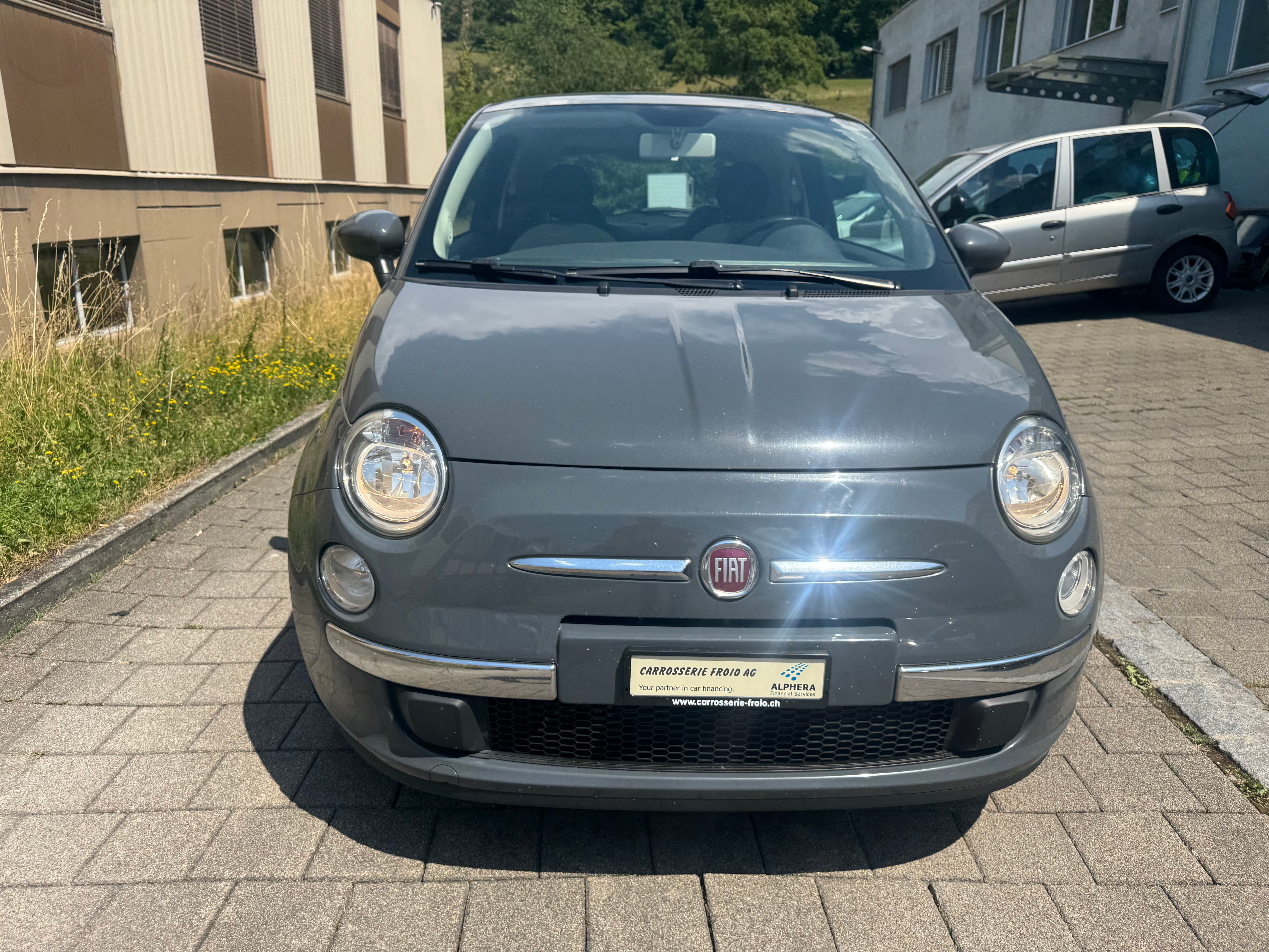 Car photo
