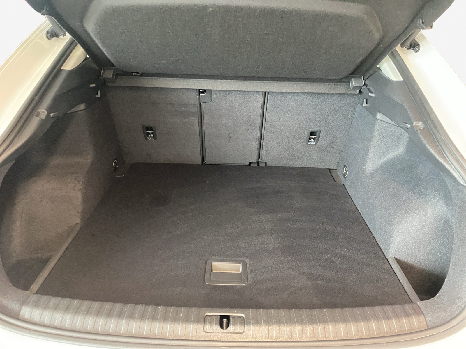 AUDI Q3 Sportback 35 TFSI Attraction S-tronic-image-12