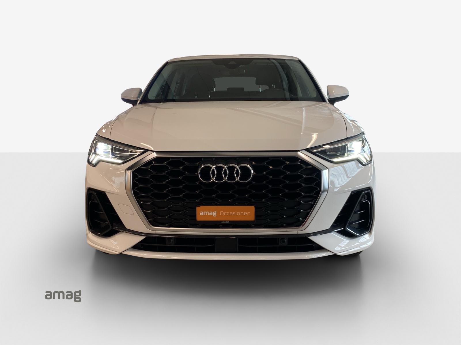 AUDI Q3 Sportback 35 TFSI Attraction S-tronic-image-6
