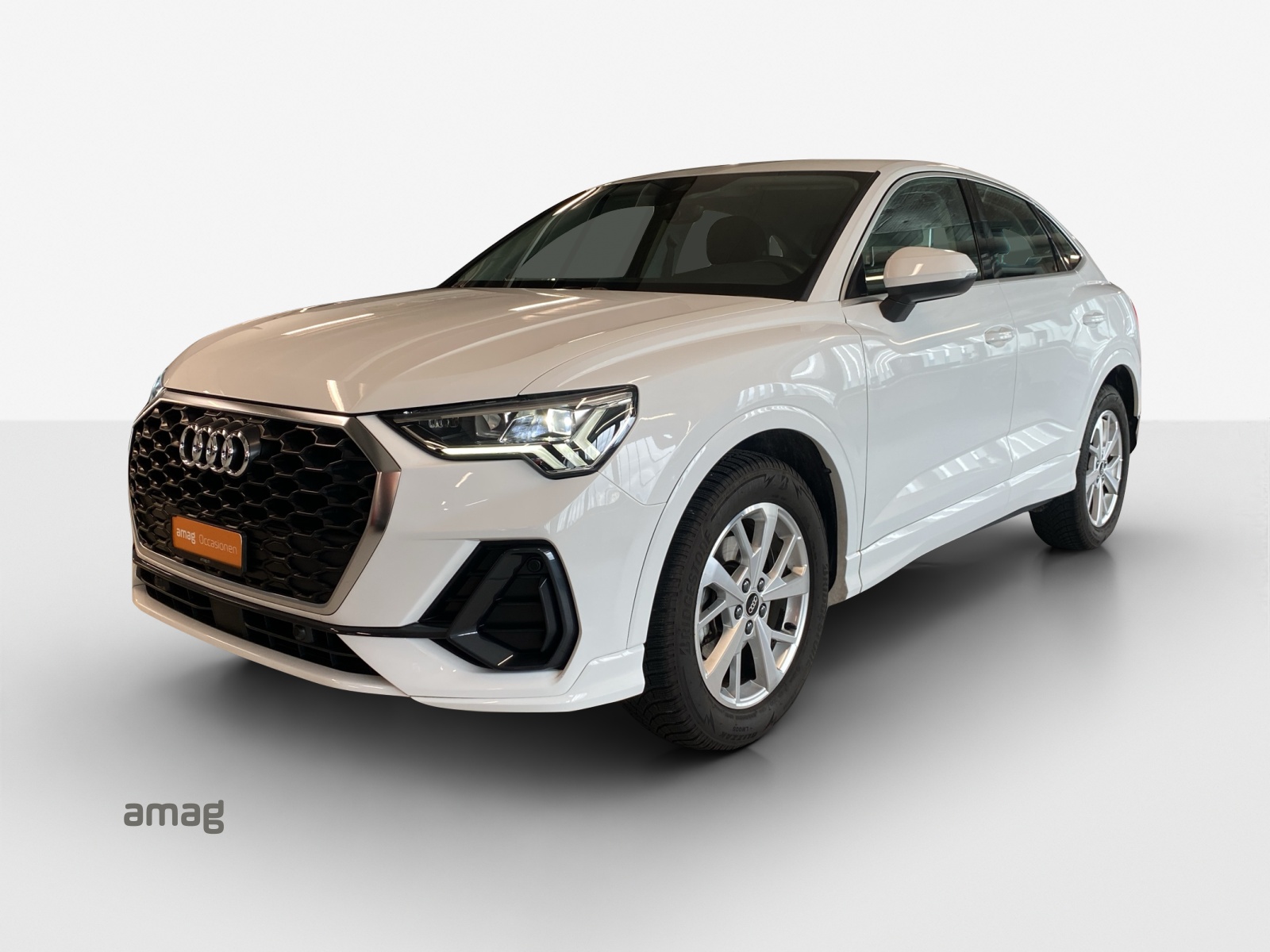 AUDI Q3 Sportback 35 TFSI Attraction S-tronic-image-0