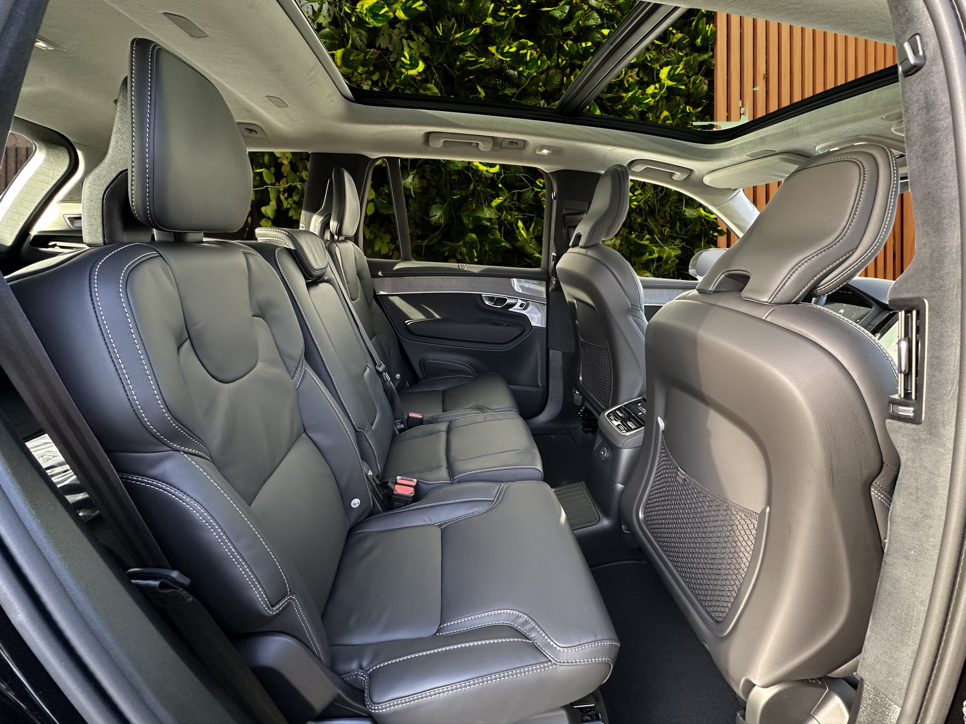 VOLVO XC90 2.0 T8 TE Ultra Dark eAWD-image-13