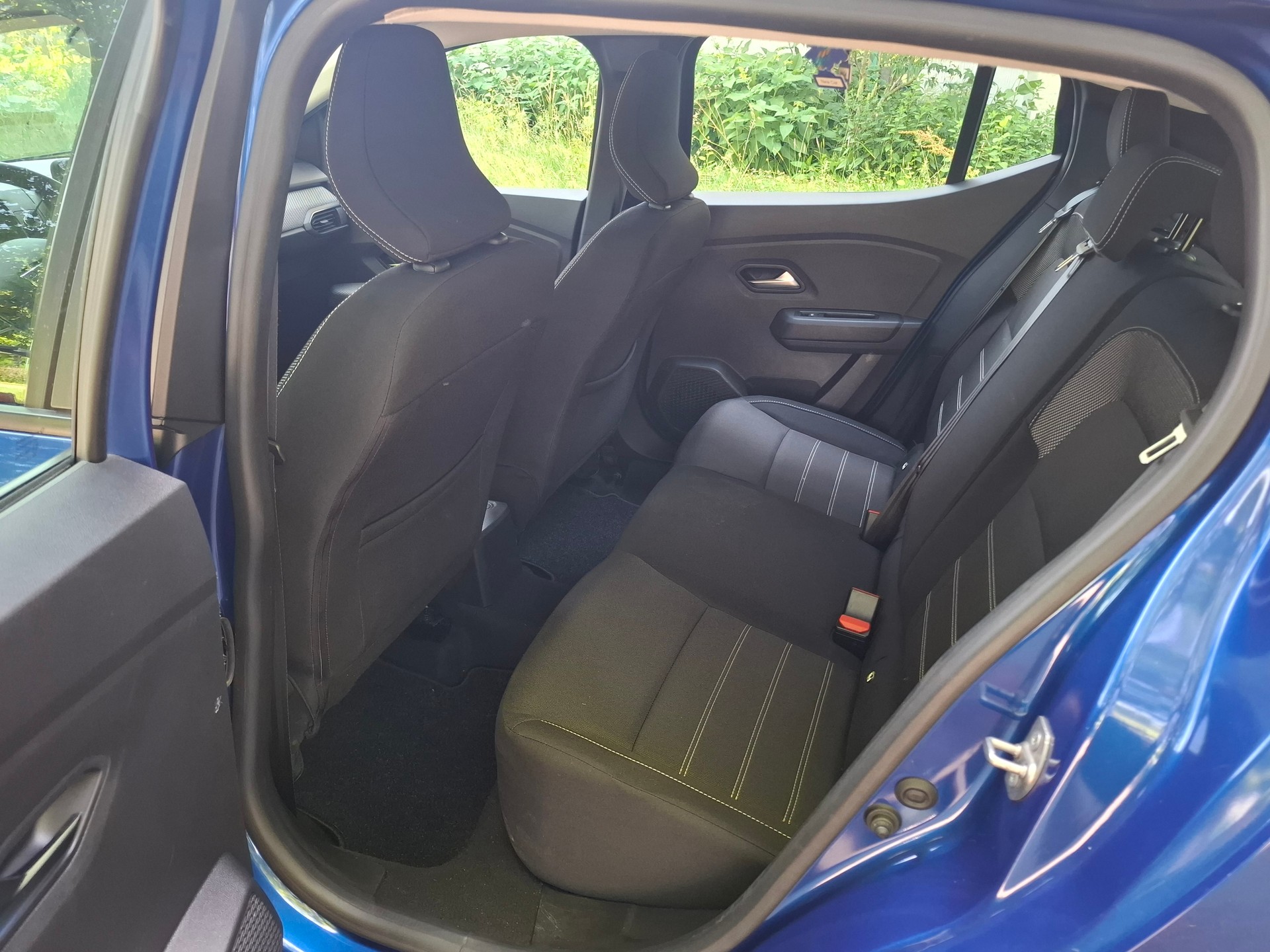 DACIA 1.0 TCe Comfort-image-4