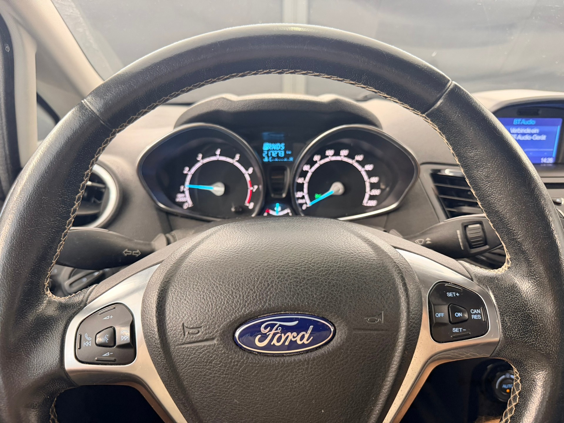 FORD Fiesta 1.0 SCTi Energy Edition PowerShift-image-12