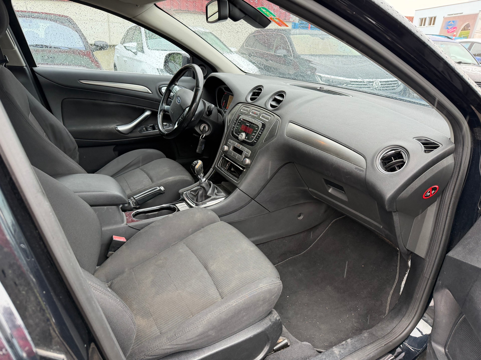 FORD Mondeo 2.0 TDCi 16V Carving-image-3