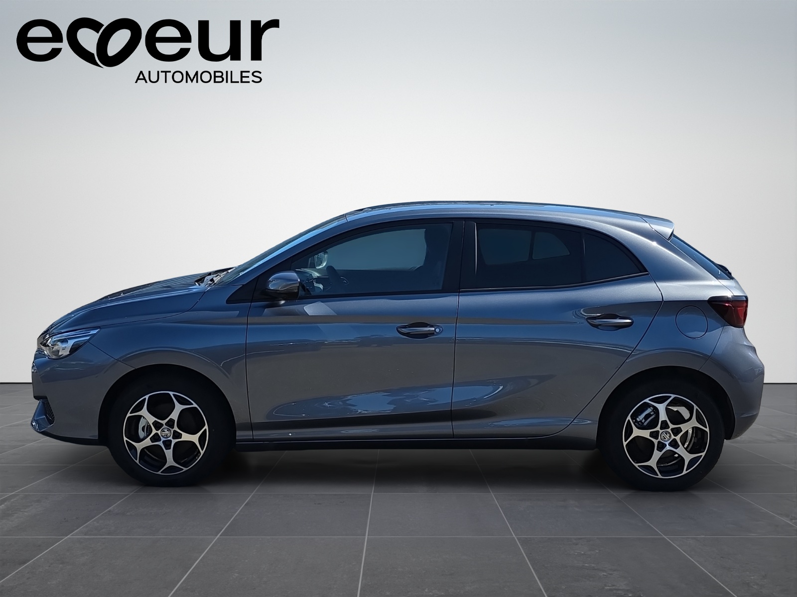MG 3 1.5 Hybrid Luxury DEMO-image-2