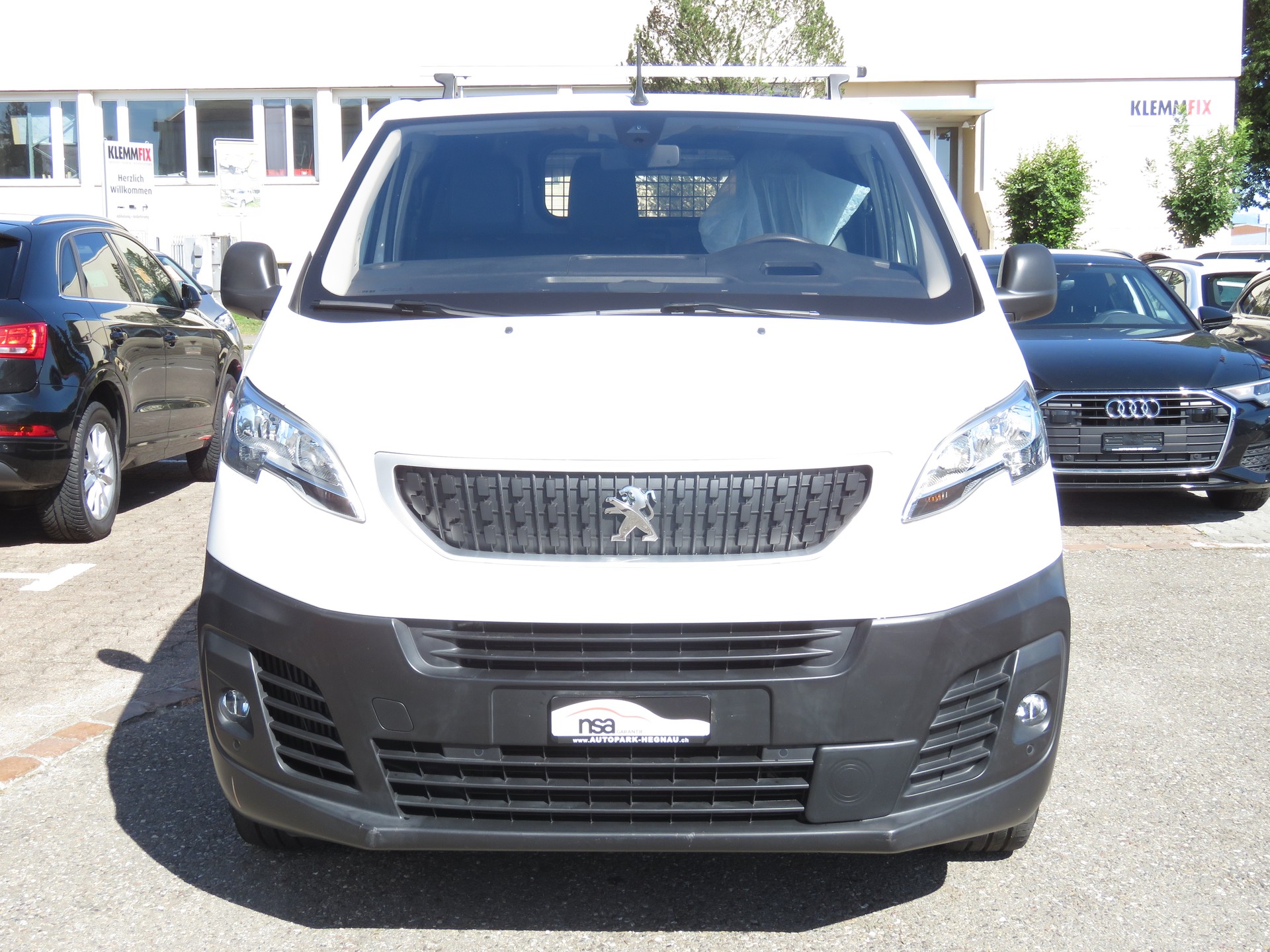 PEUGEOT Expert 2.0 BlueHDi 120 S&S Premium Long EAT8 (Automat, AHK 2.5 t)-image-1