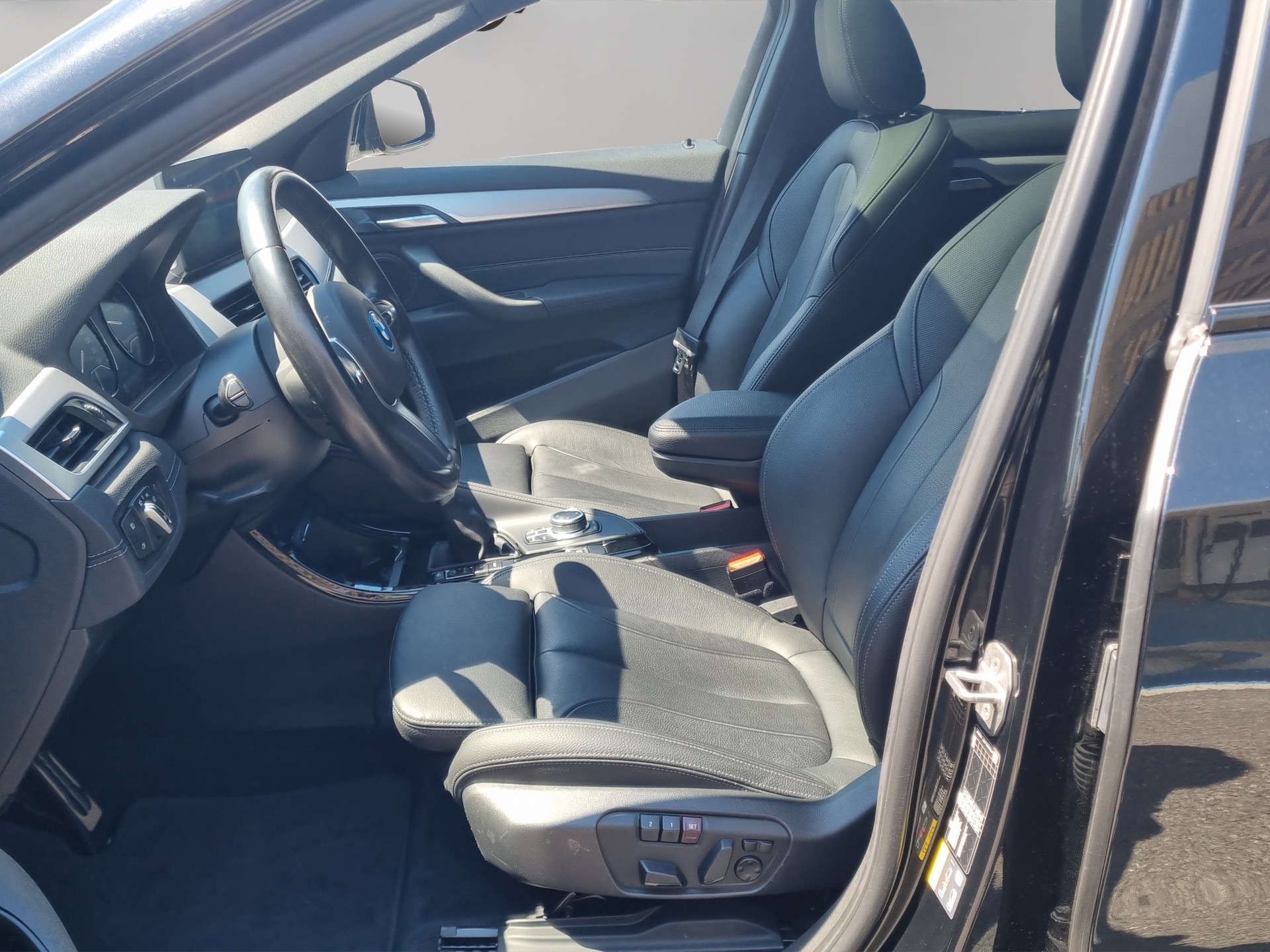 BMW X2 xDrive 25e M Sport Steptronic-image-10