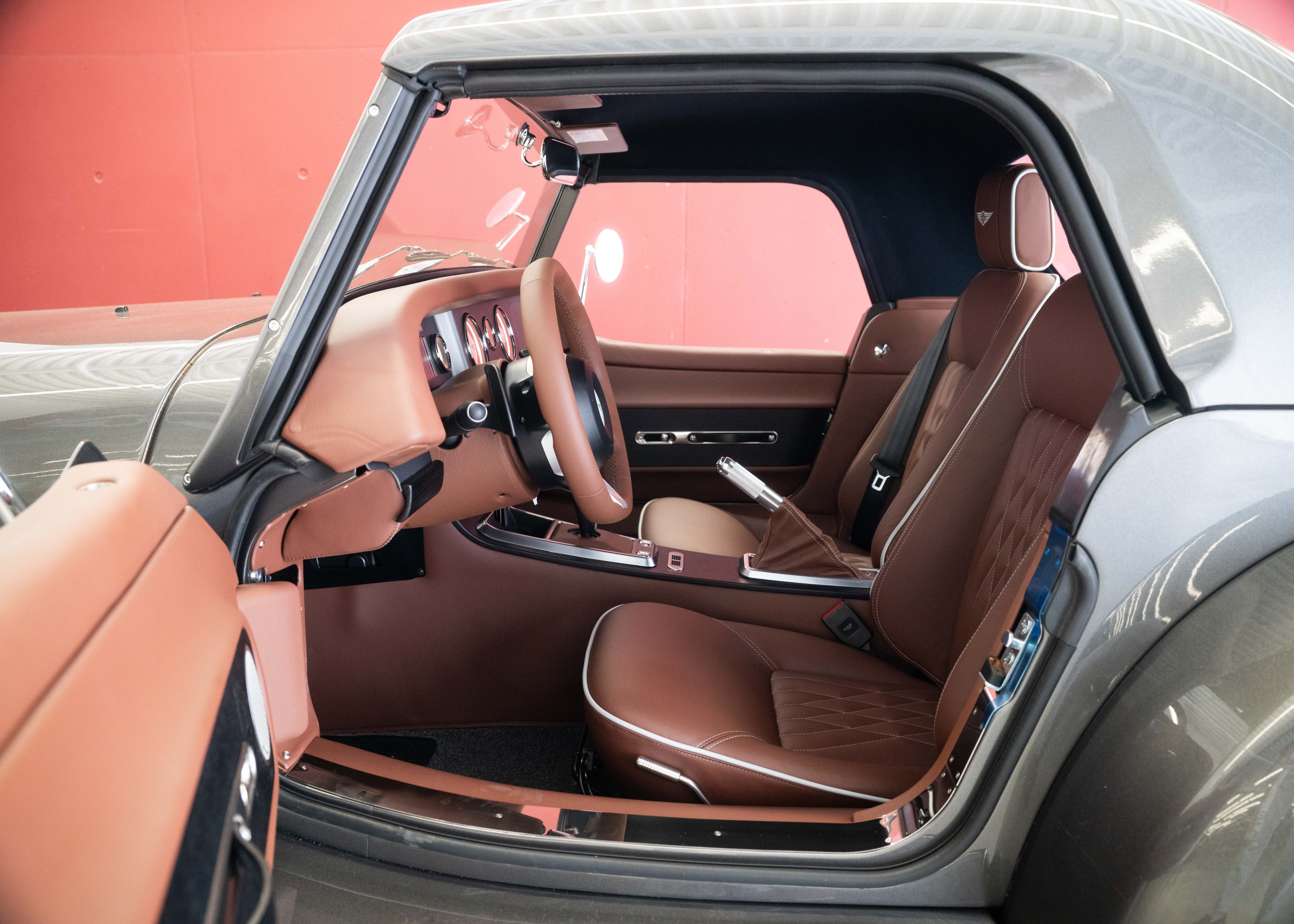 Image MORGAN PLUS-SIX Supersport 3.0 Bespoke (New Swiss car, special order, sports exhaust, hardtop, 30-month warranty)