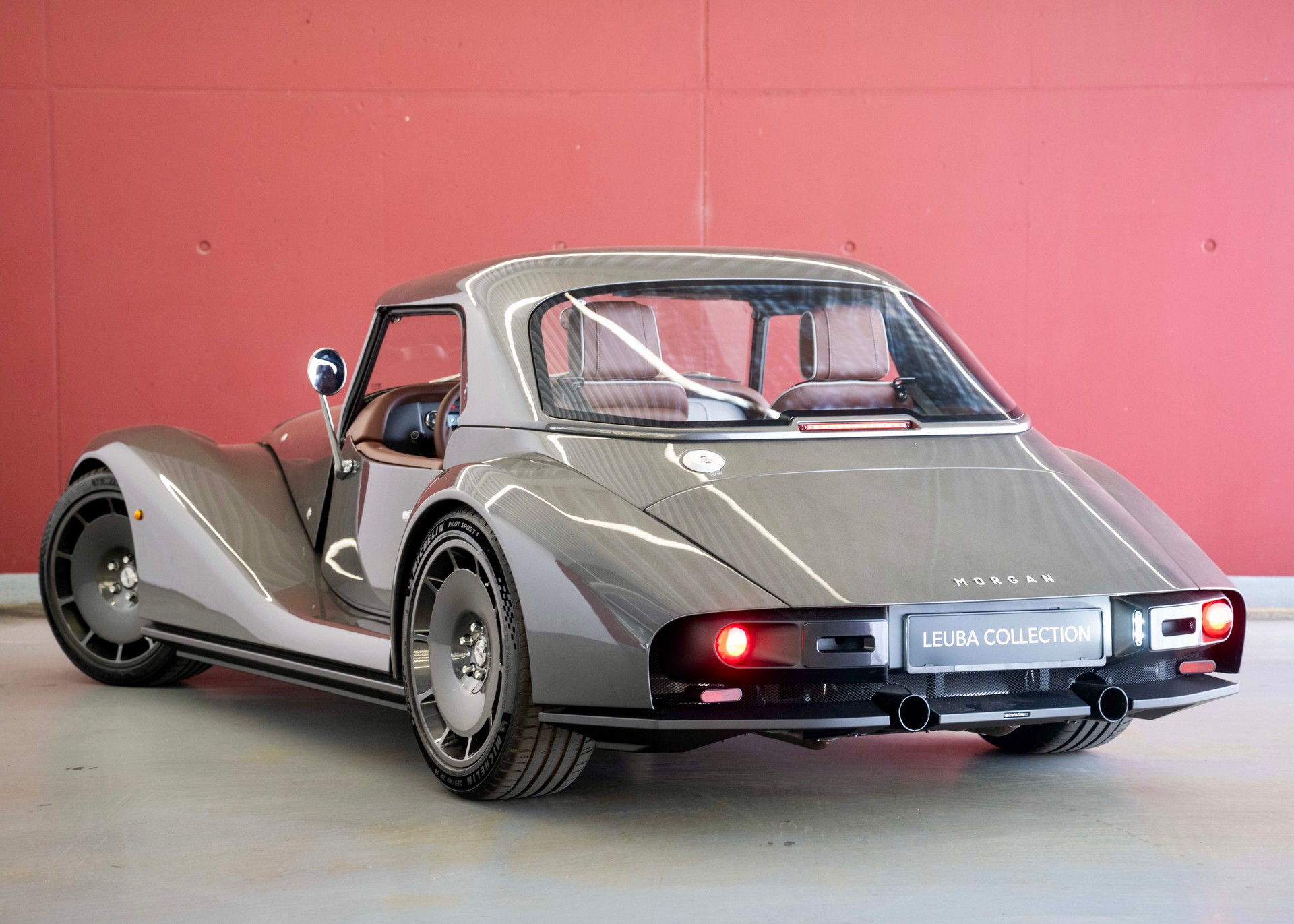 MORGAN Supersport 3.0 Bespoke (New Swiss car, special order, sports exhaust, hardtop, 30-month warranty)-showroom-element-1