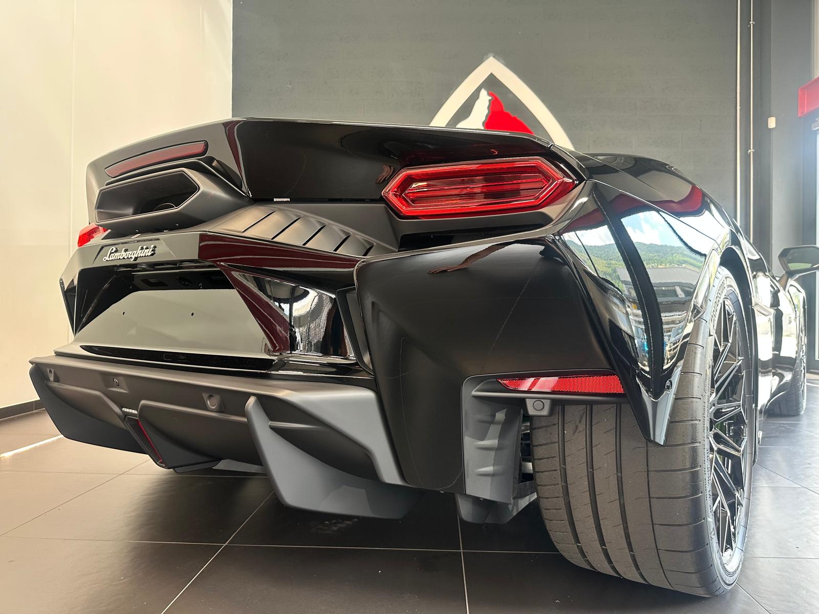LAMBORGHINI Temerario HPEV-image-10