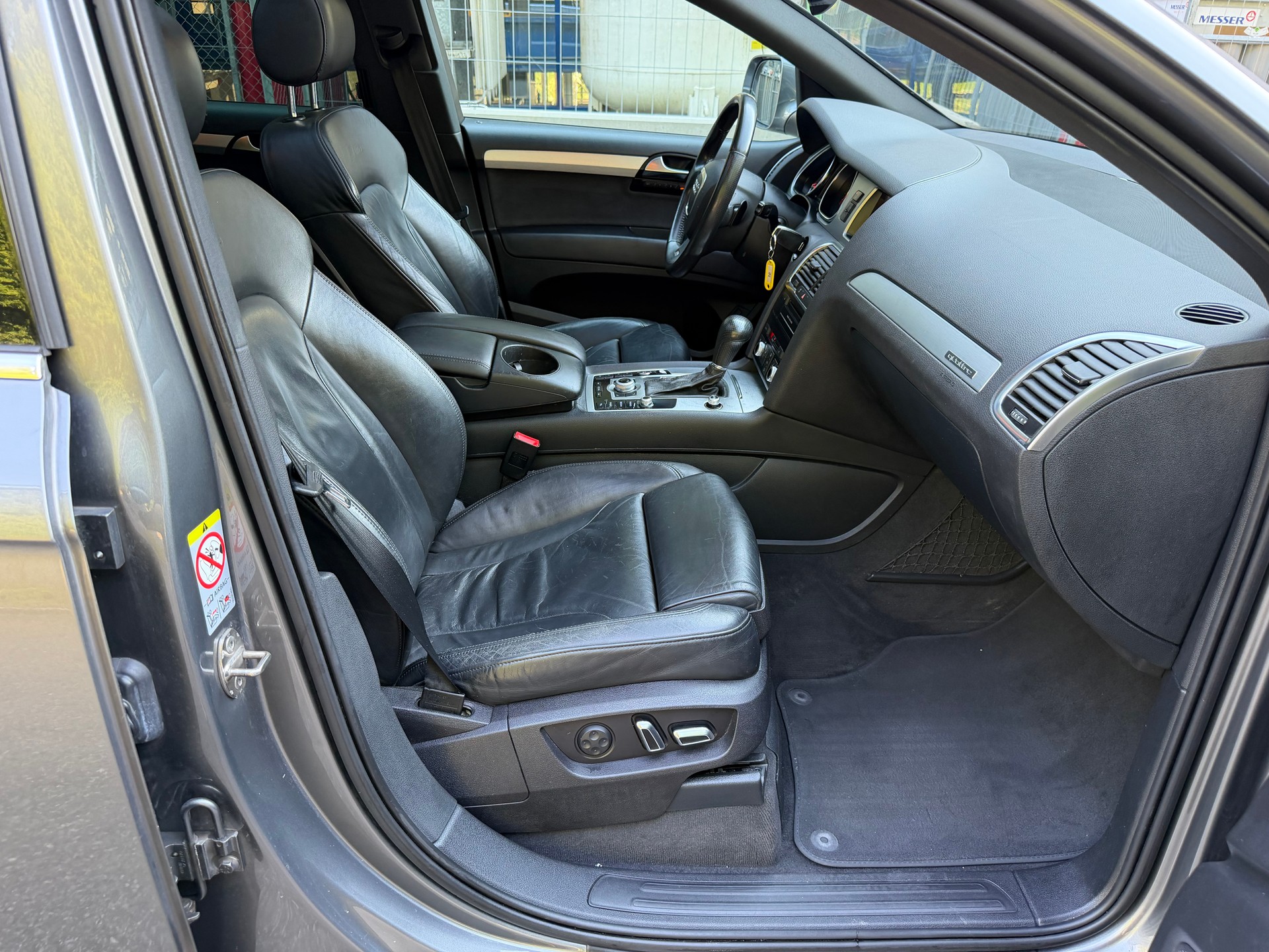 AUDI Q7 3.0 TDI addBlue quattro tiptronic-image-11
