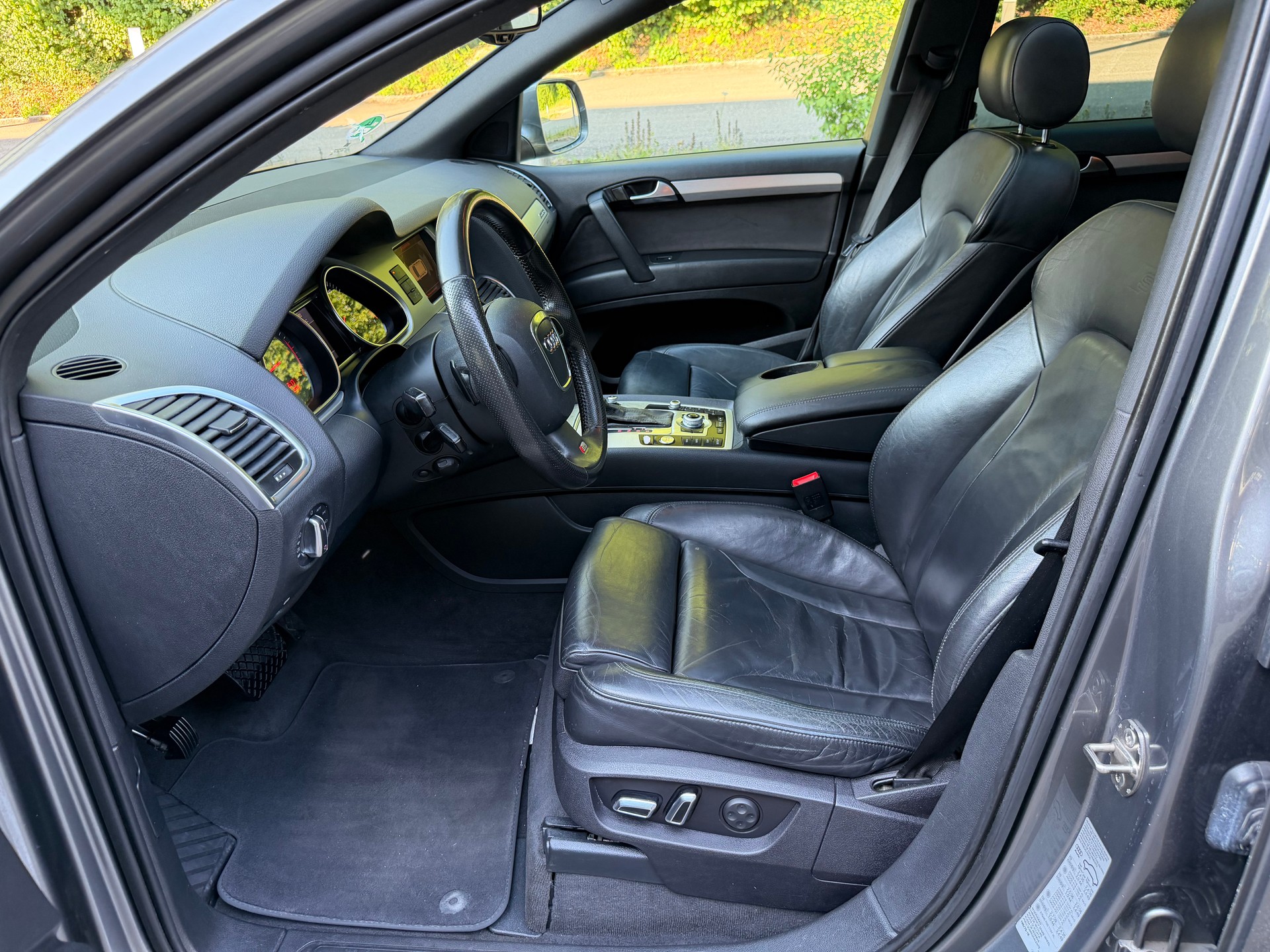 AUDI Q7 3.0 TDI addBlue quattro tiptronic-image-7