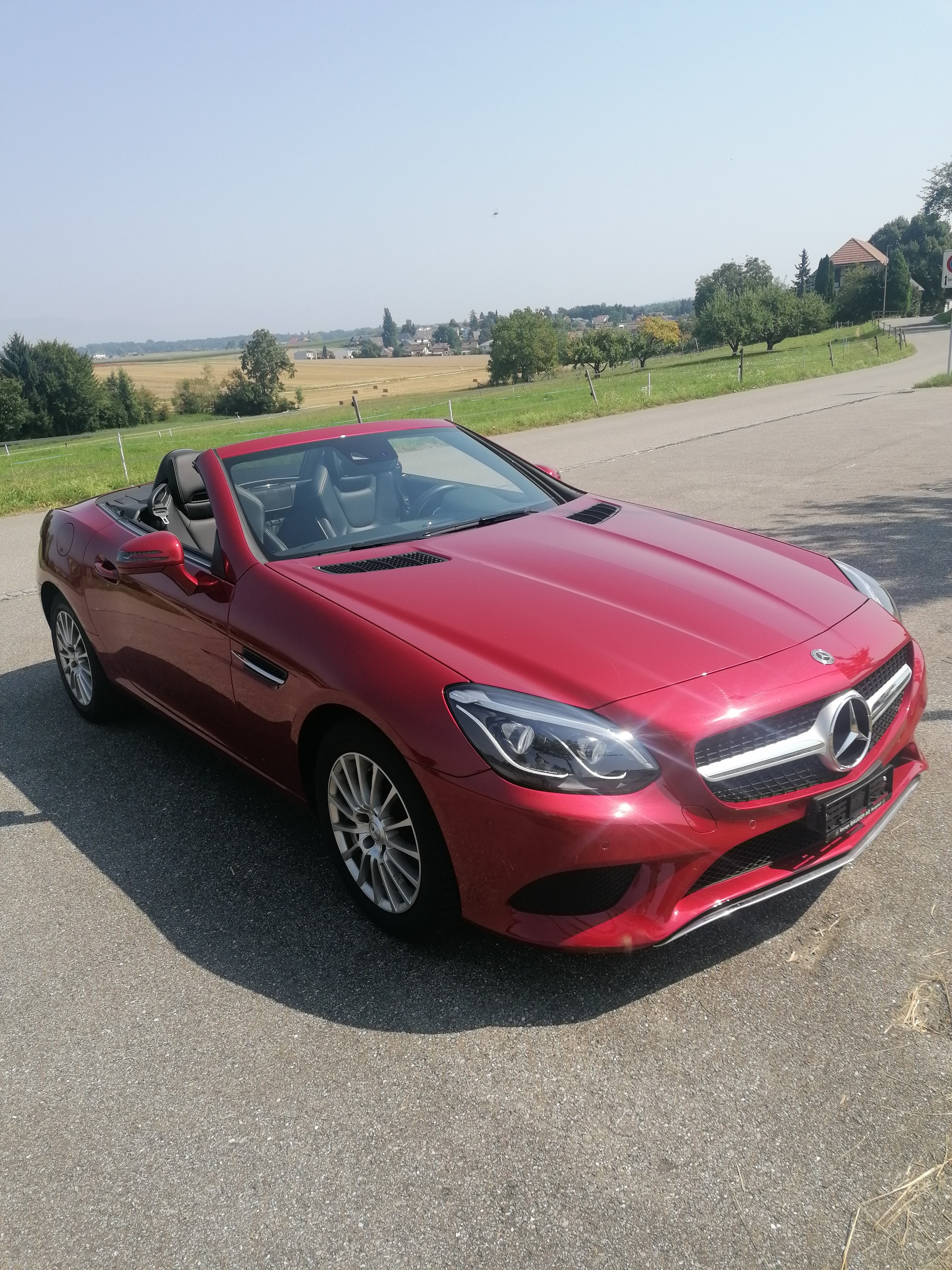 MERCEDES-BENZ SLC 180-image-1