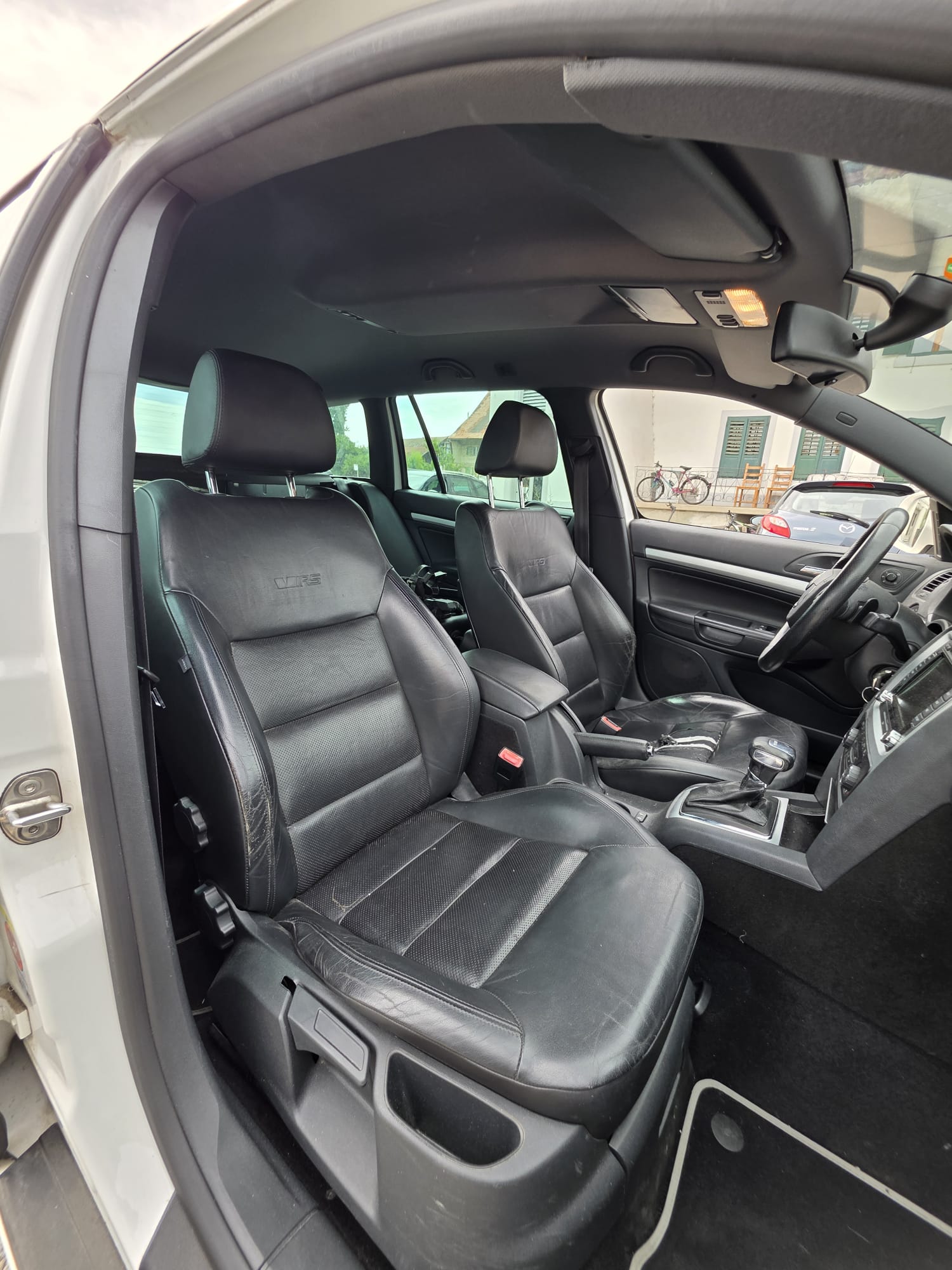 SKODA Octavia Combi 2.0 TDI RS DSG-image-6