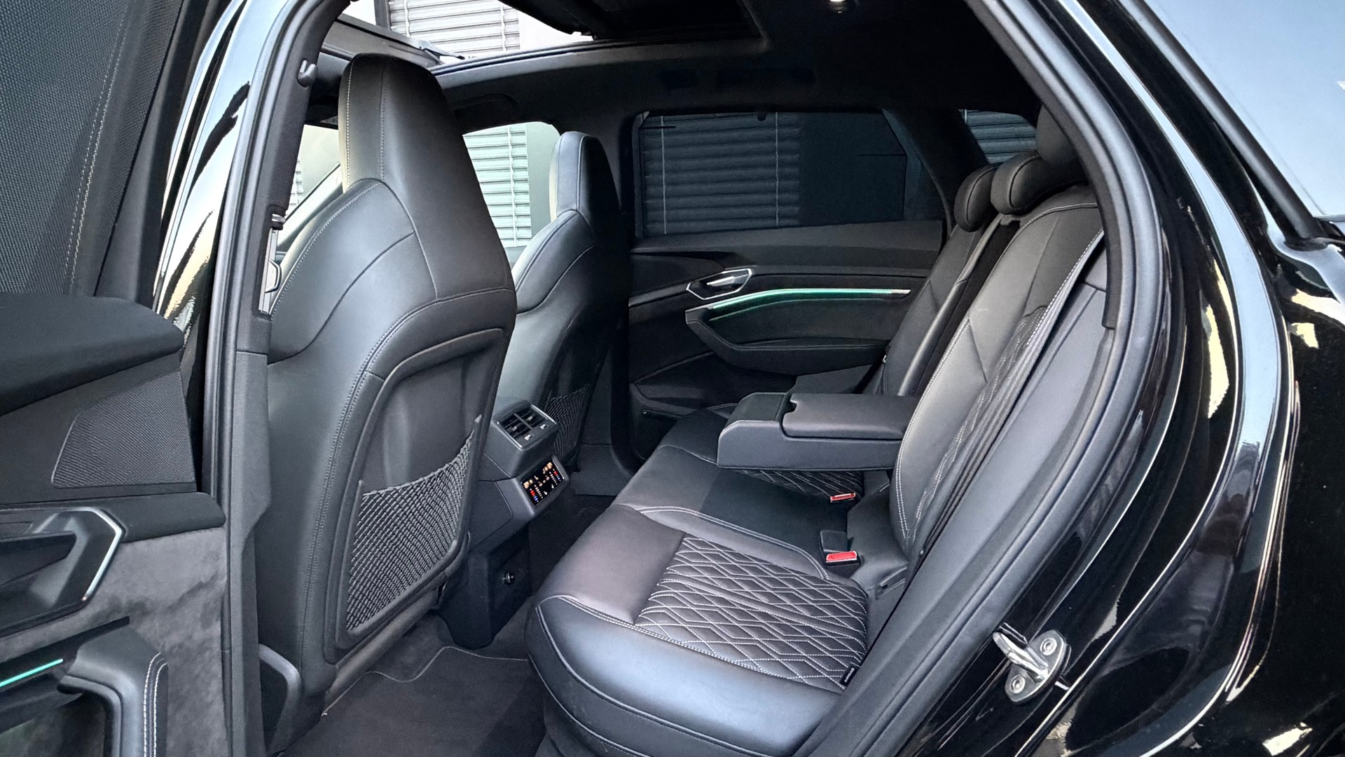 AUDI e-tron 55 S Line quattro♦️8 Jahre Garantie auf Batterie*Topausstattung♦️-image-19
