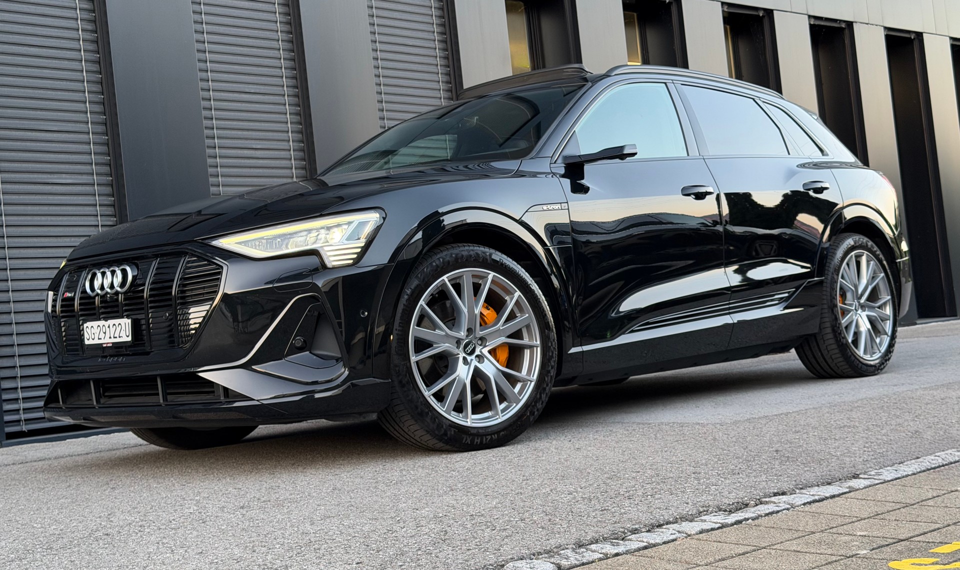 AUDI e-tron 55 S Line quattro♦️8 Jahre Garantie auf Batterie*Topausstattung♦️-image-4