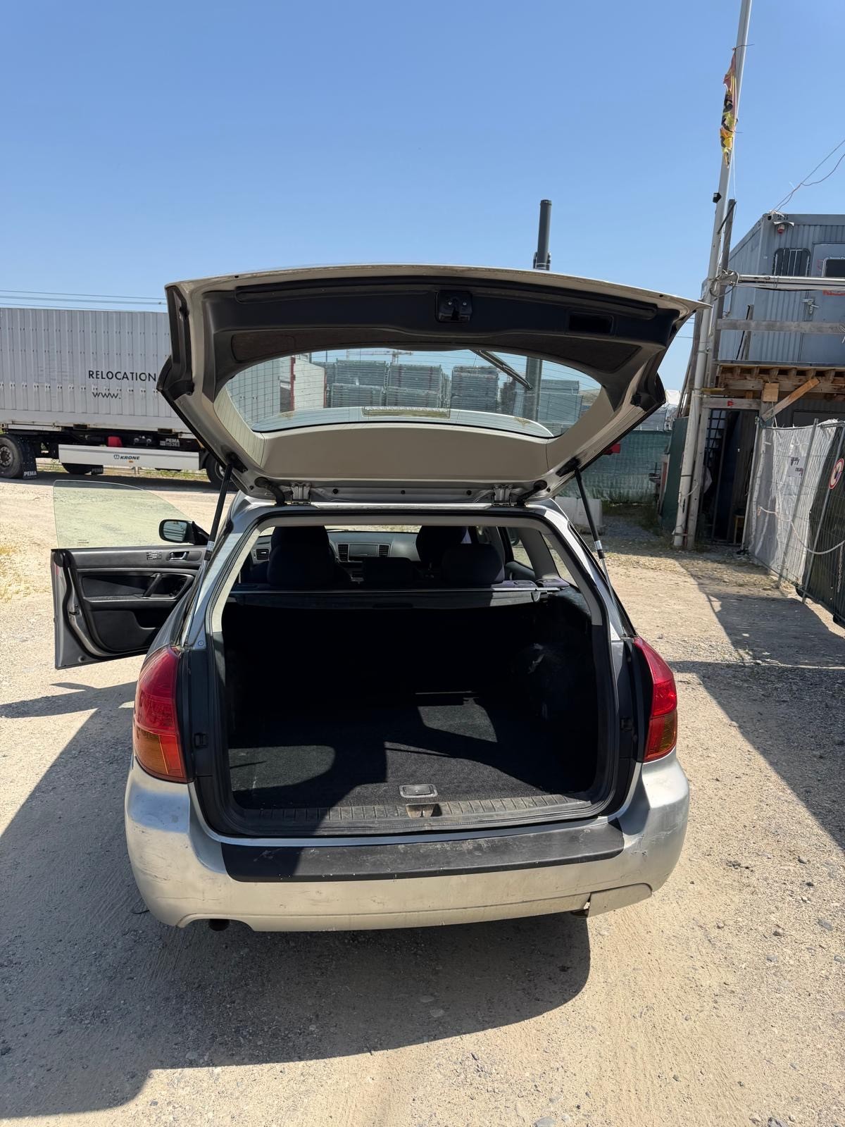 SUBARU Legacy 2.0i AWD Swiss-image-7