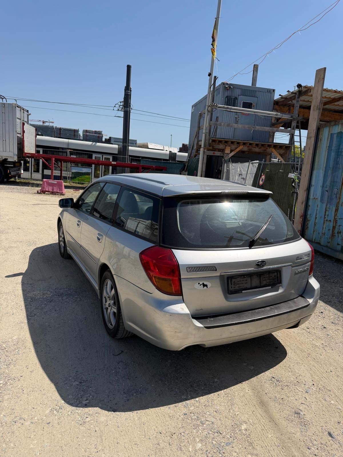 SUBARU Legacy 2.0i AWD Swiss-image-4