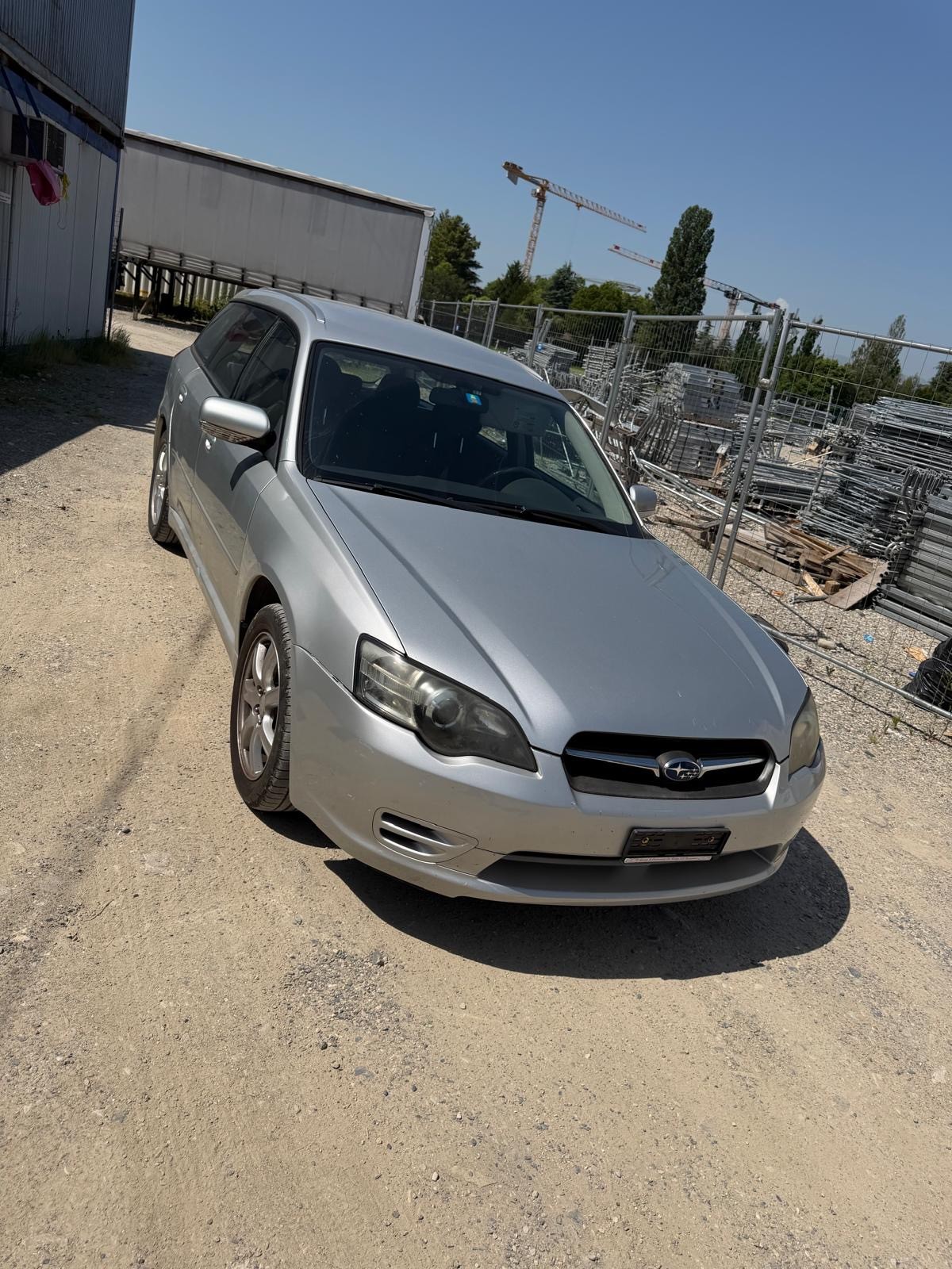SUBARU Legacy 2.0i AWD Swiss-image-9