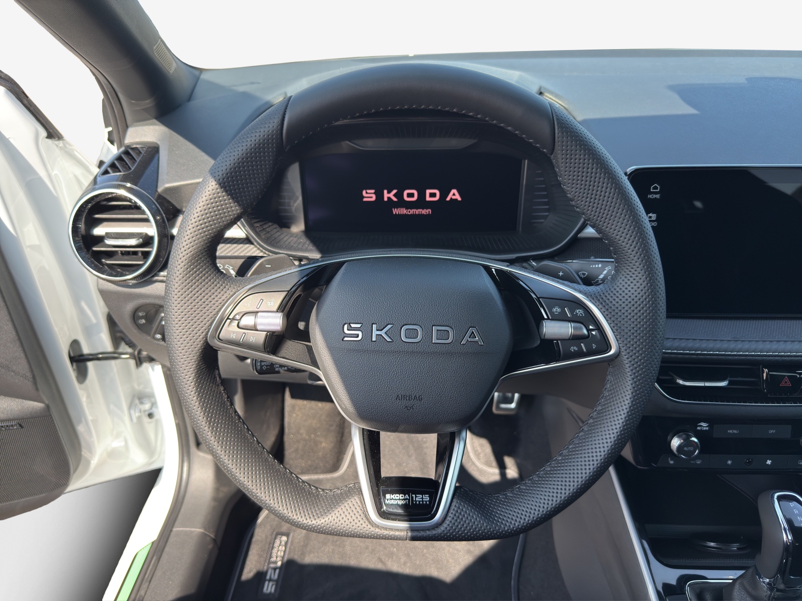 SKODA Fabia 1.5 TSI Motorsport DSG-image-9