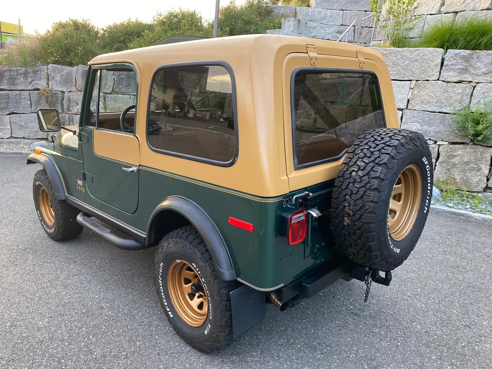 JEEP Jeep CJ-7 Renegade V8 B/C Automatic Golden Eagle-image-2