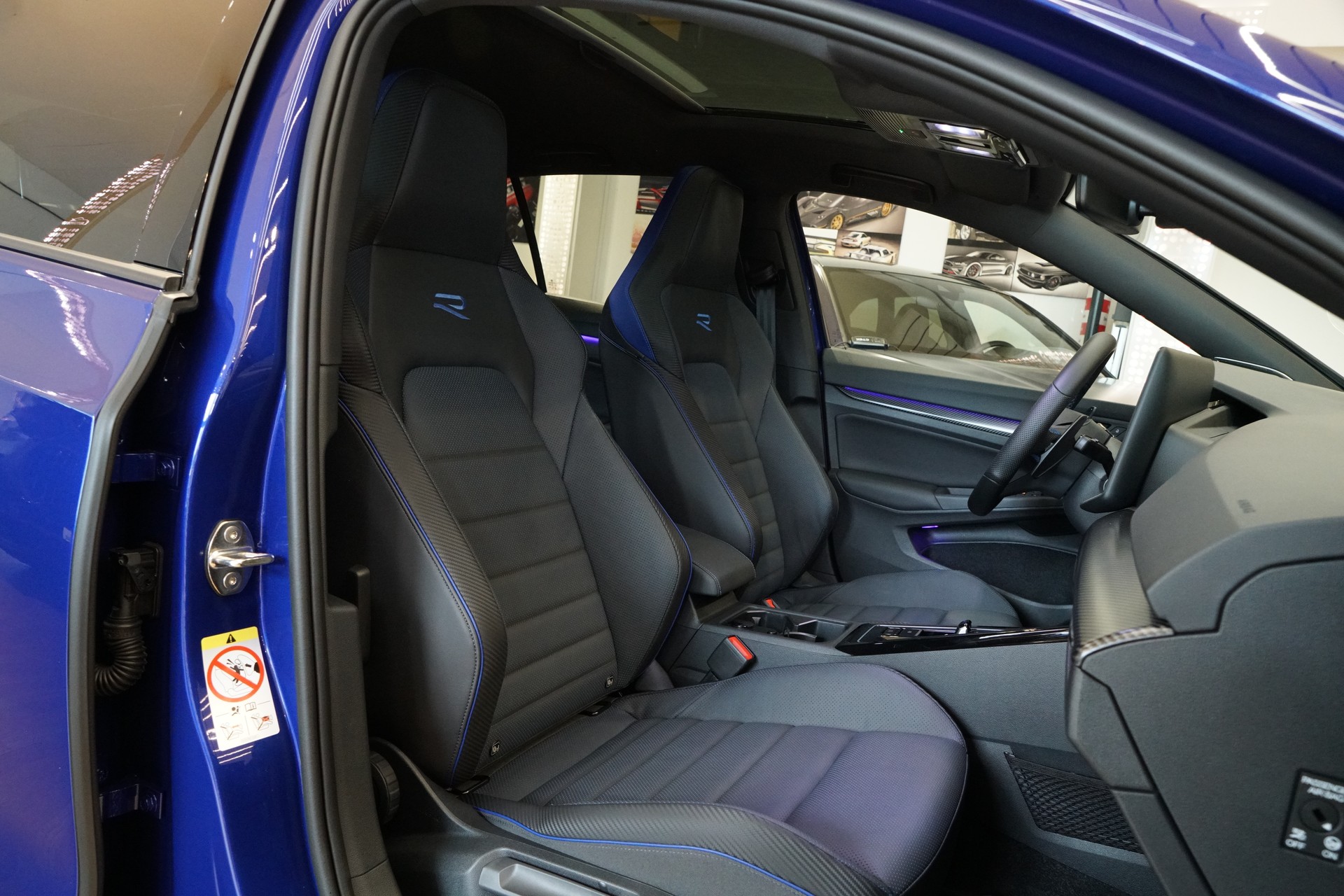 VW Golf 2.0 TSI R Black Edition DSG 4 Motion ABT 400 PS Akrapovič-image-24