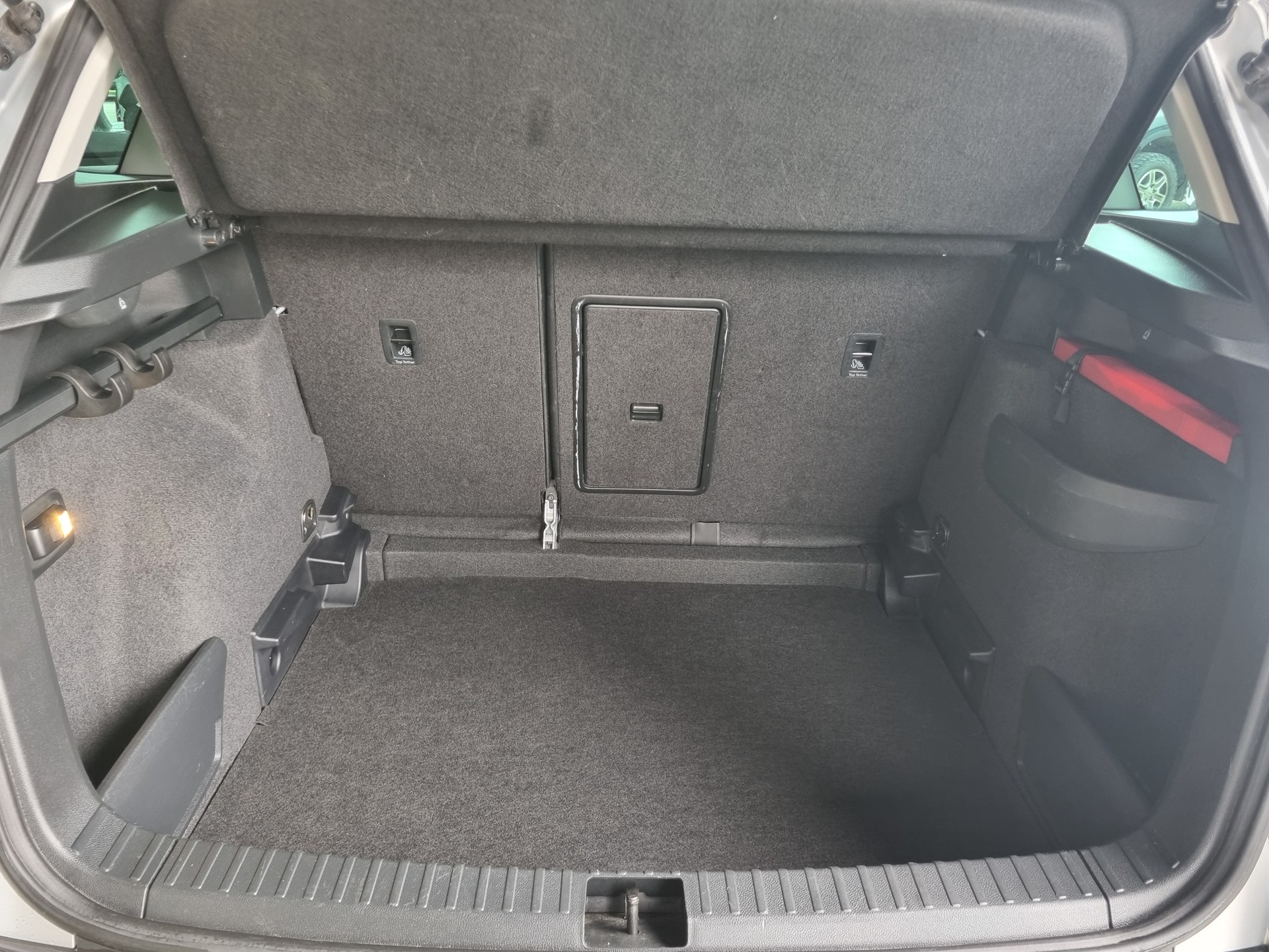 SKODA Karoq 1.5 TSI ACT Ambition DSG-image-9