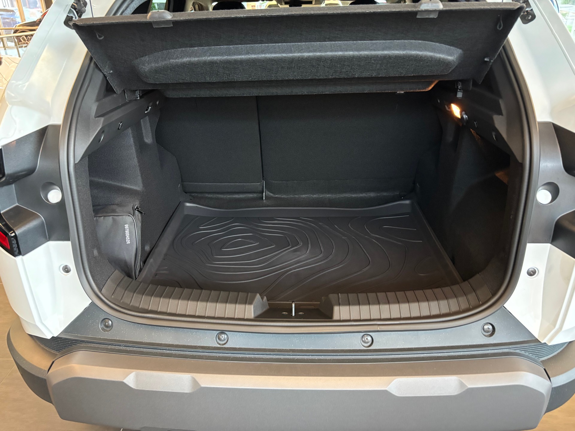 DACIA Duster Extreme Hybrid 150 4x4-image-9