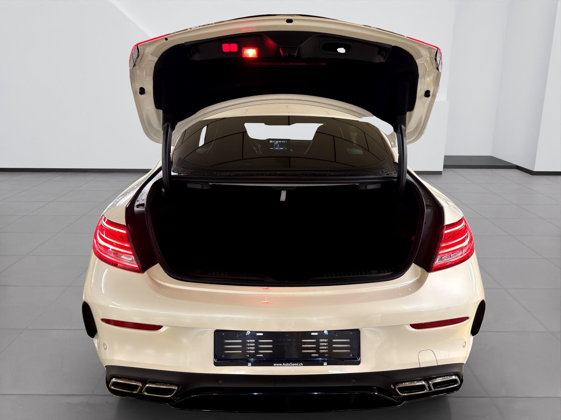 MERCEDES-BENZ C 63 S AMG Edition 1 Speedshift-image-25