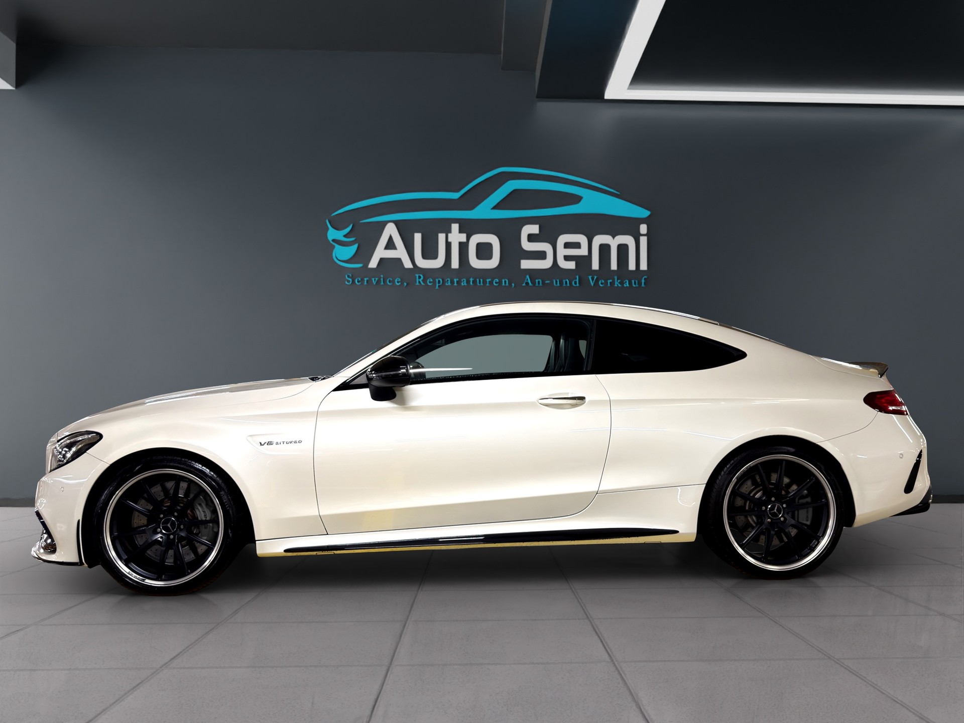 MERCEDES-BENZ C 63 S AMG Edition 1 Speedshift-showroom-element-1