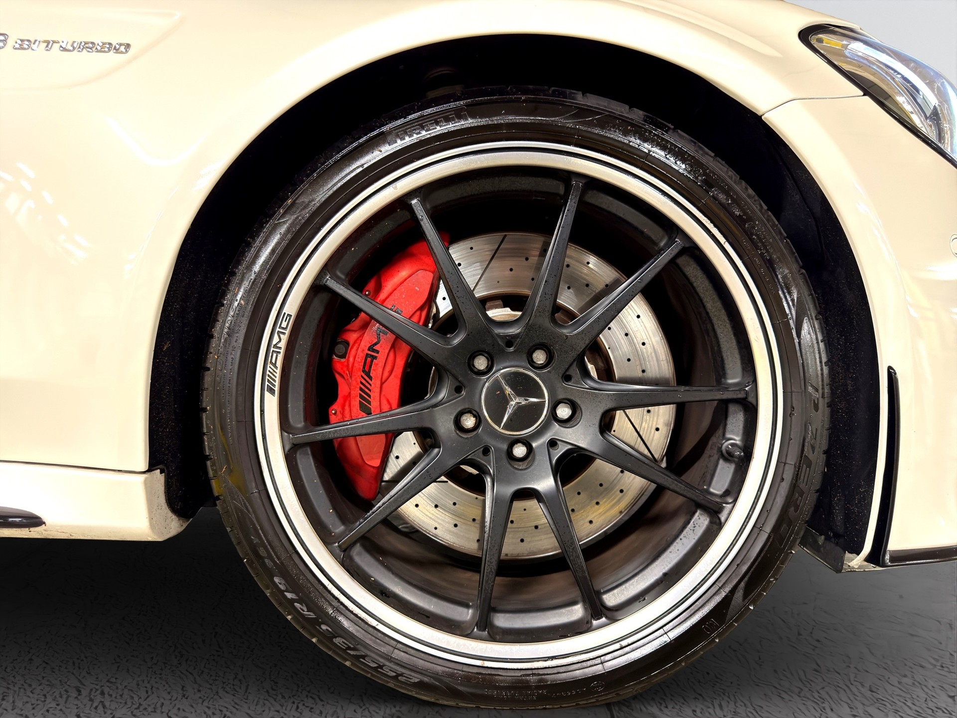 MERCEDES-BENZ C 63 S AMG Edition 1 Speedshift-image-10