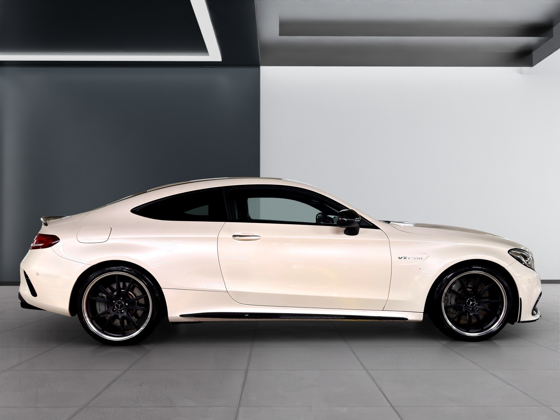 MERCEDES-BENZ C 63 S AMG Edition 1 Speedshift-image-5