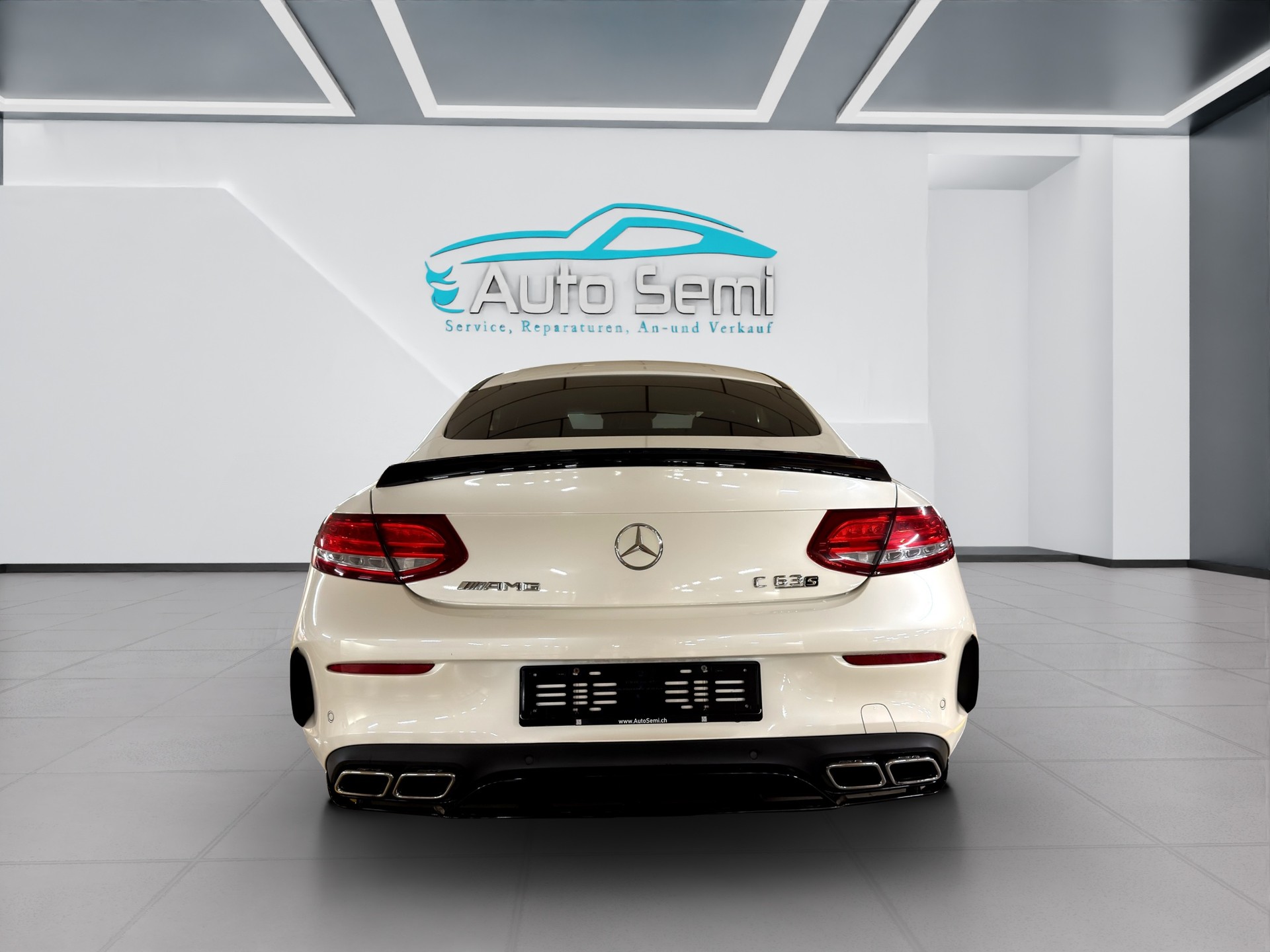 MERCEDES-BENZ C 63 S AMG Edition 1 Speedshift-showroom-element-3