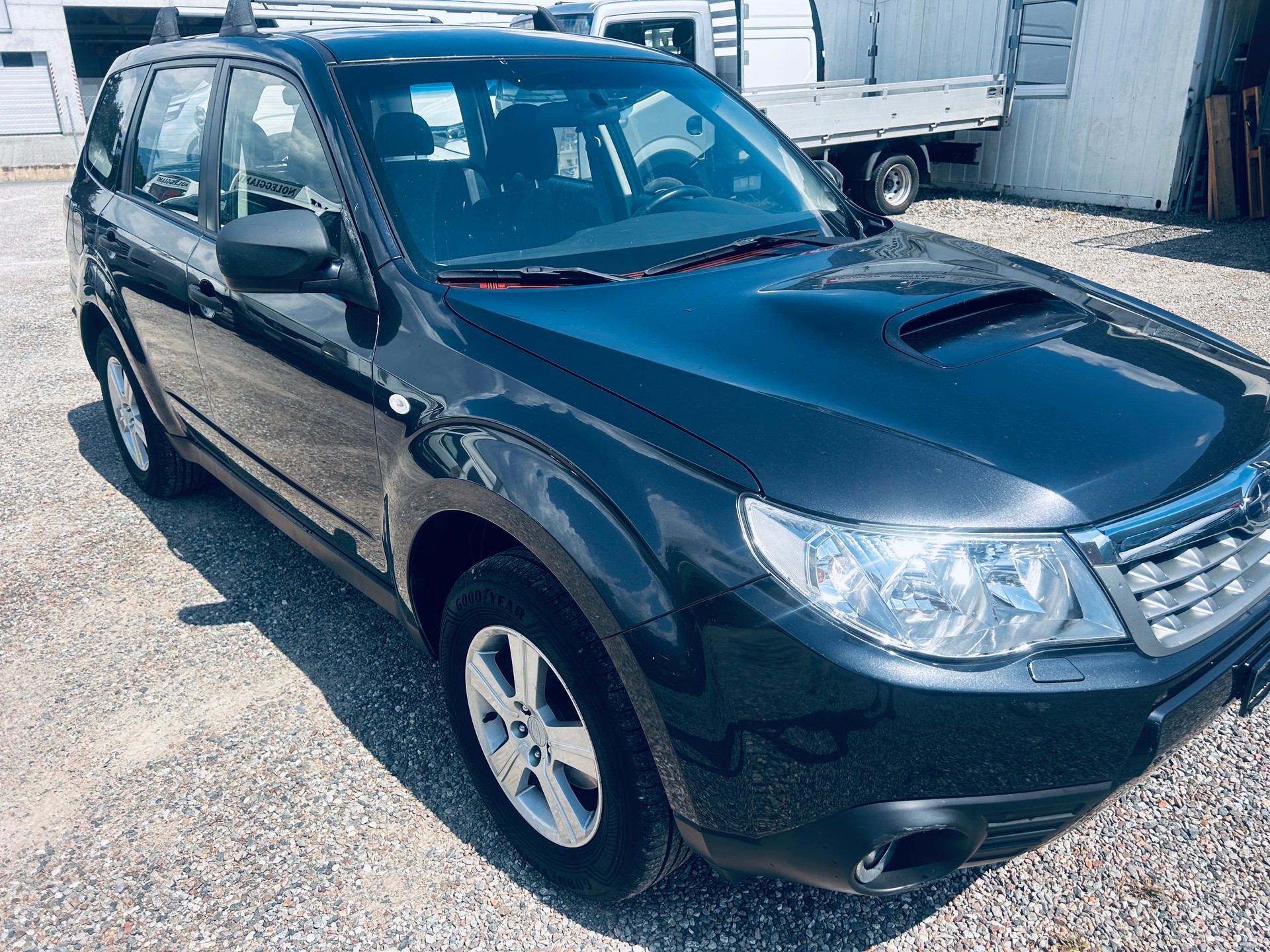 SUBARU Forester 2.0D X Swiss-image-0