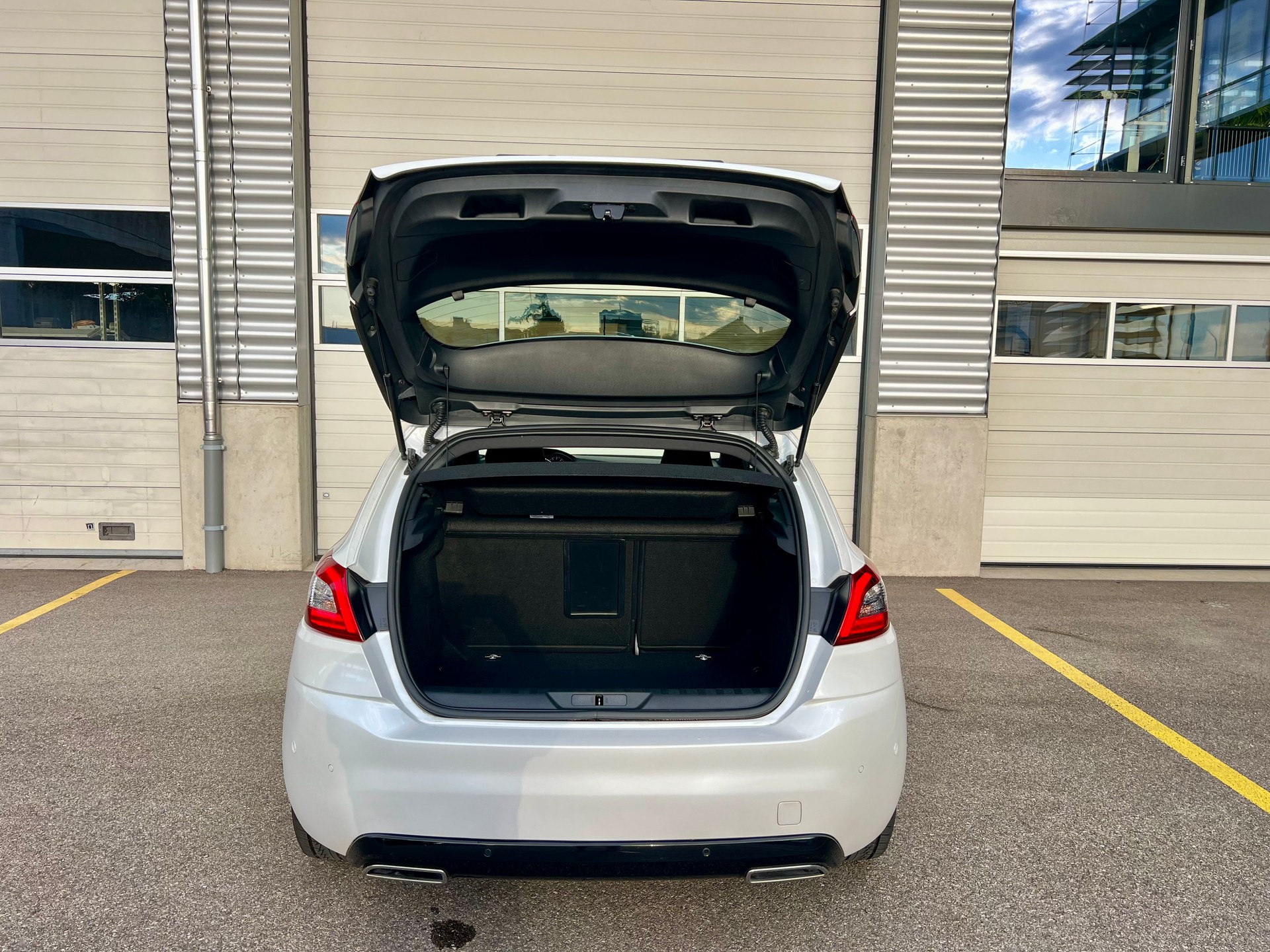 PEUGEOT 308 1.5 BlueHDI GT Line EAT8-image-7