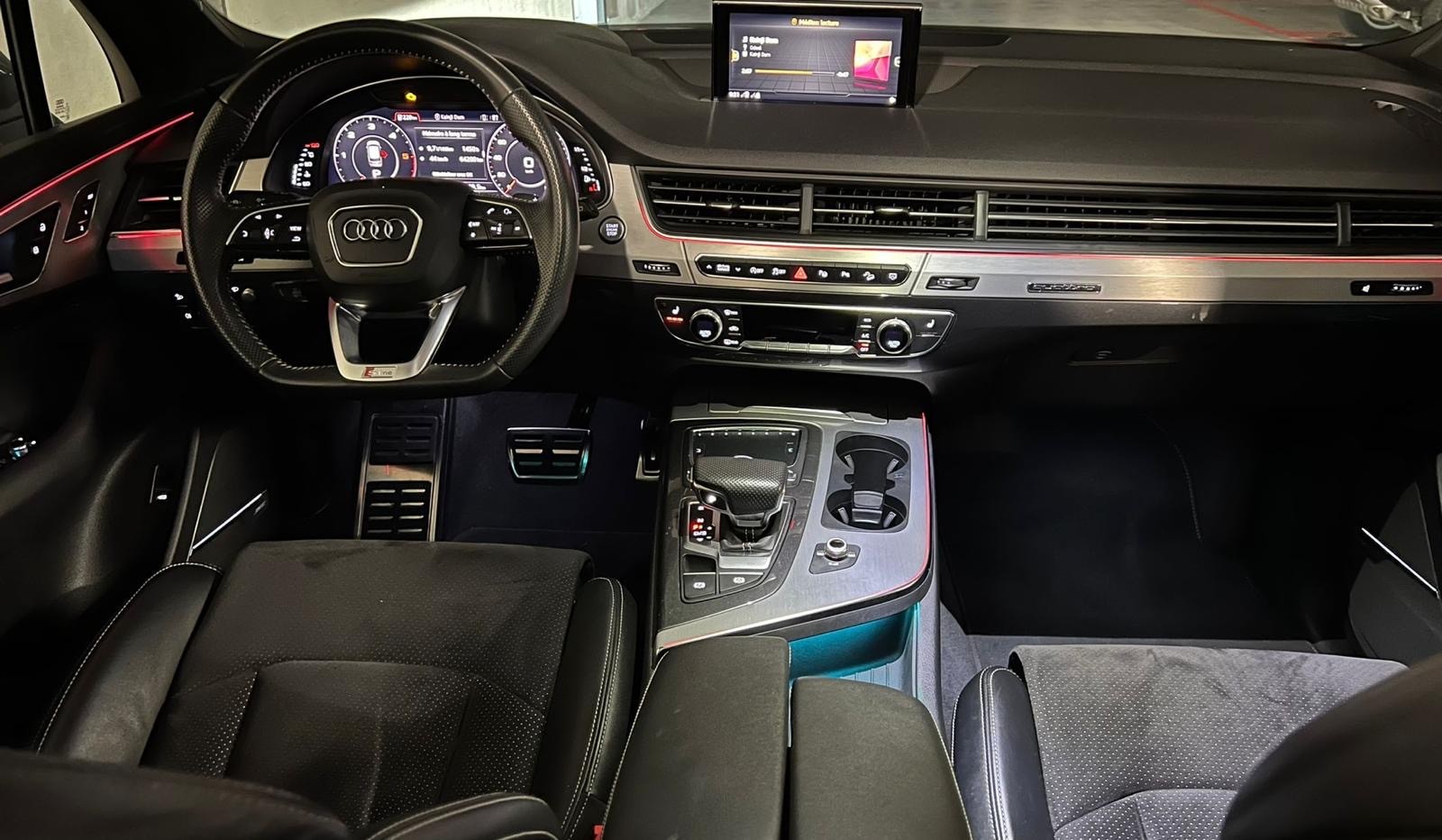 AUDI Q7 50 TDI quattro tiptronic-showroom-element-1