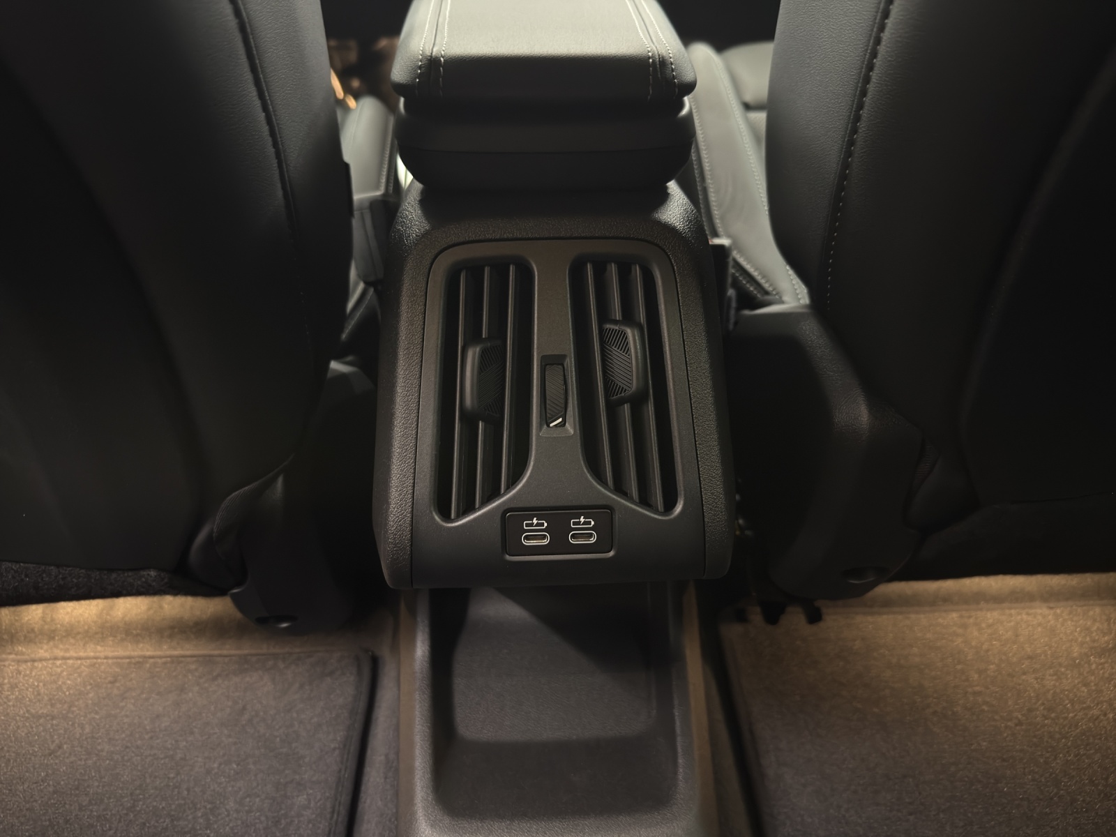 BMW iX1 eDrive 20 Edition M Sport-image-20
