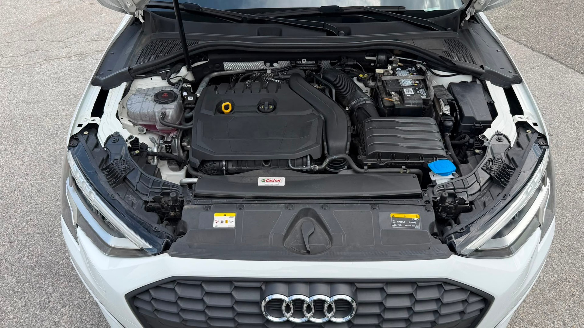 AUDI A3 Sportback 35 TFSI S line Attraction S-tronic-image-22