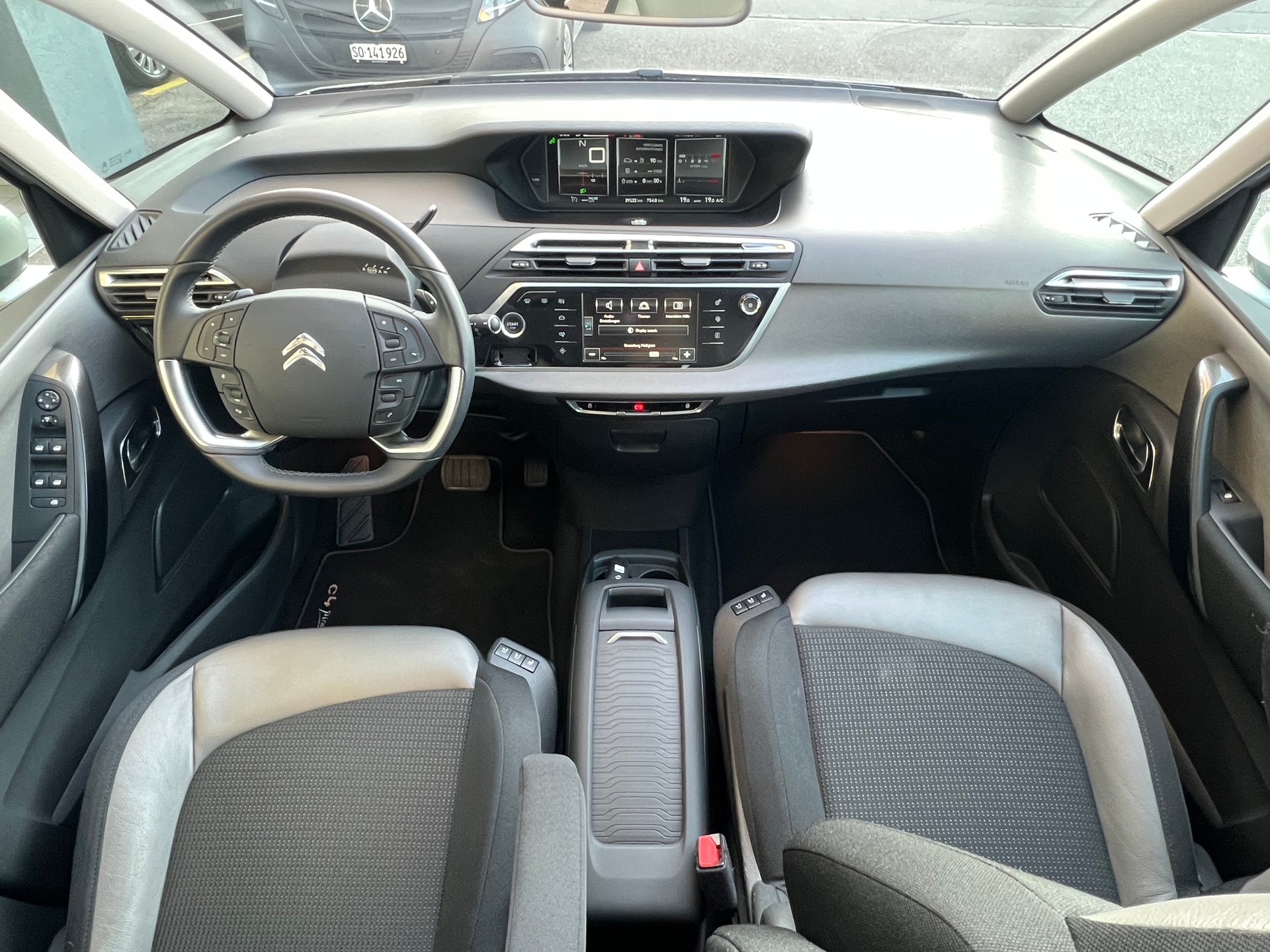 CITROEN C4 Picasso 1.6 e-HDi 115 Exclusive ETG-image-7