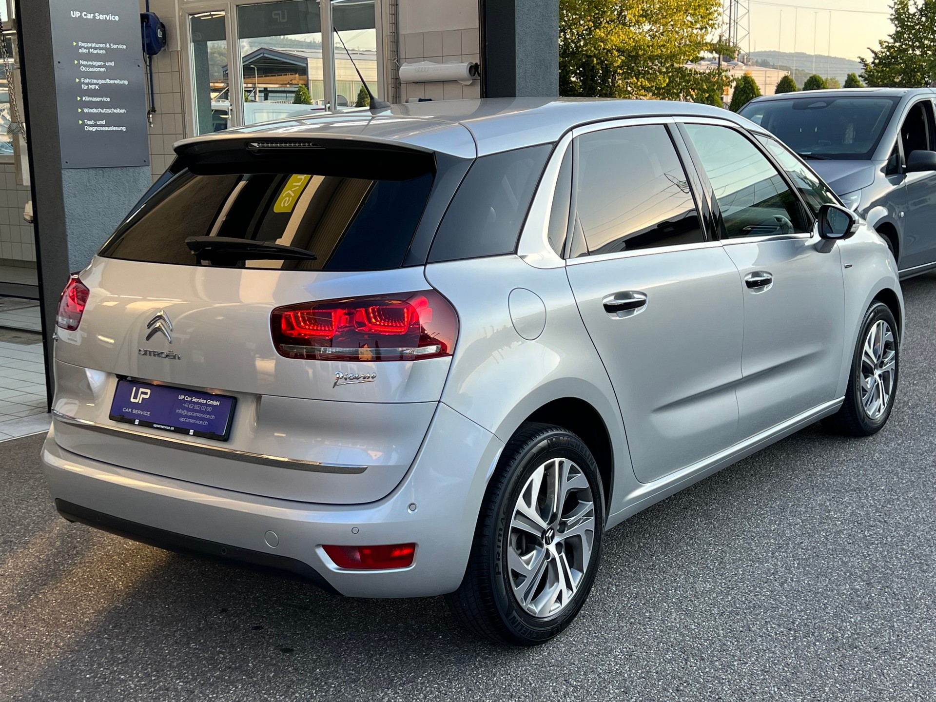 CITROEN C4 Picasso 1.6 e-HDi 115 Exclusive ETG-image-4