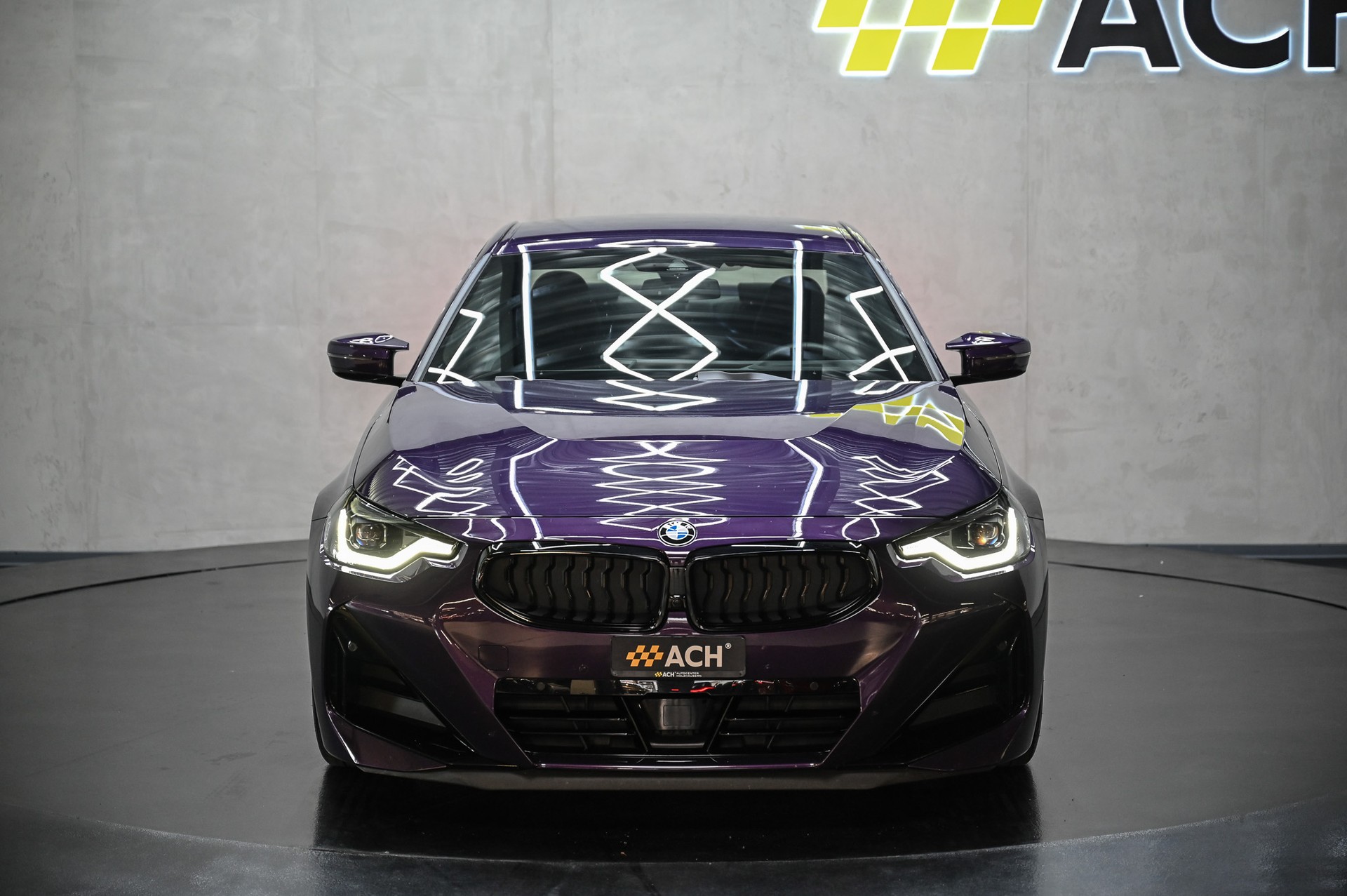 BMW 230i Coupé M Paket-showroom-element-1