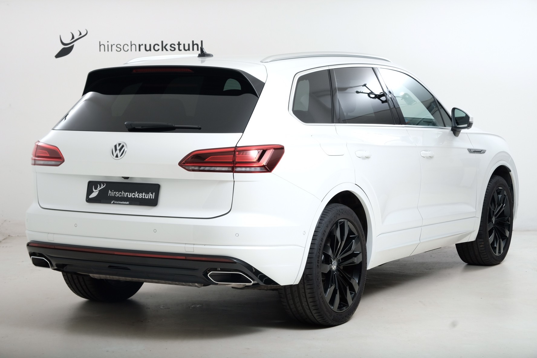 VW Touareg 3.0 TDI R Line Tiptronic-image-3