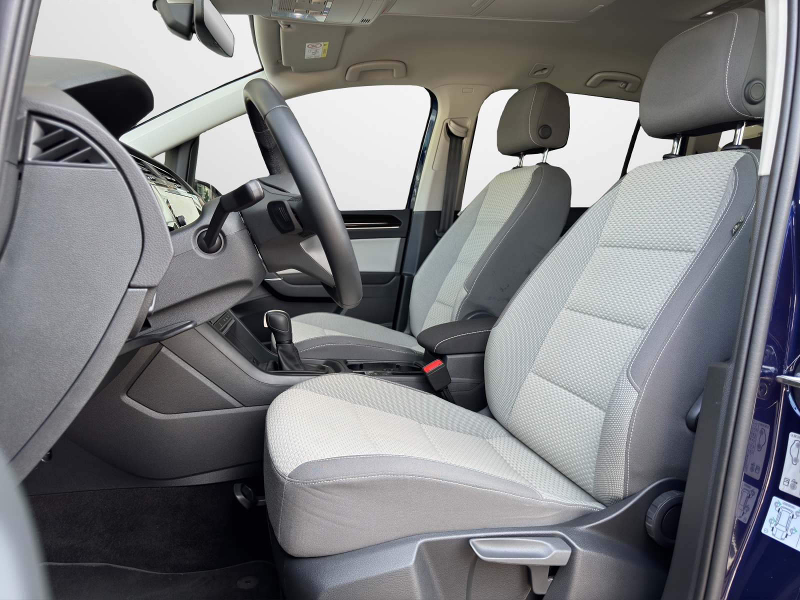 VW Touran 1.5 TSI Comfortline DSG-image-4