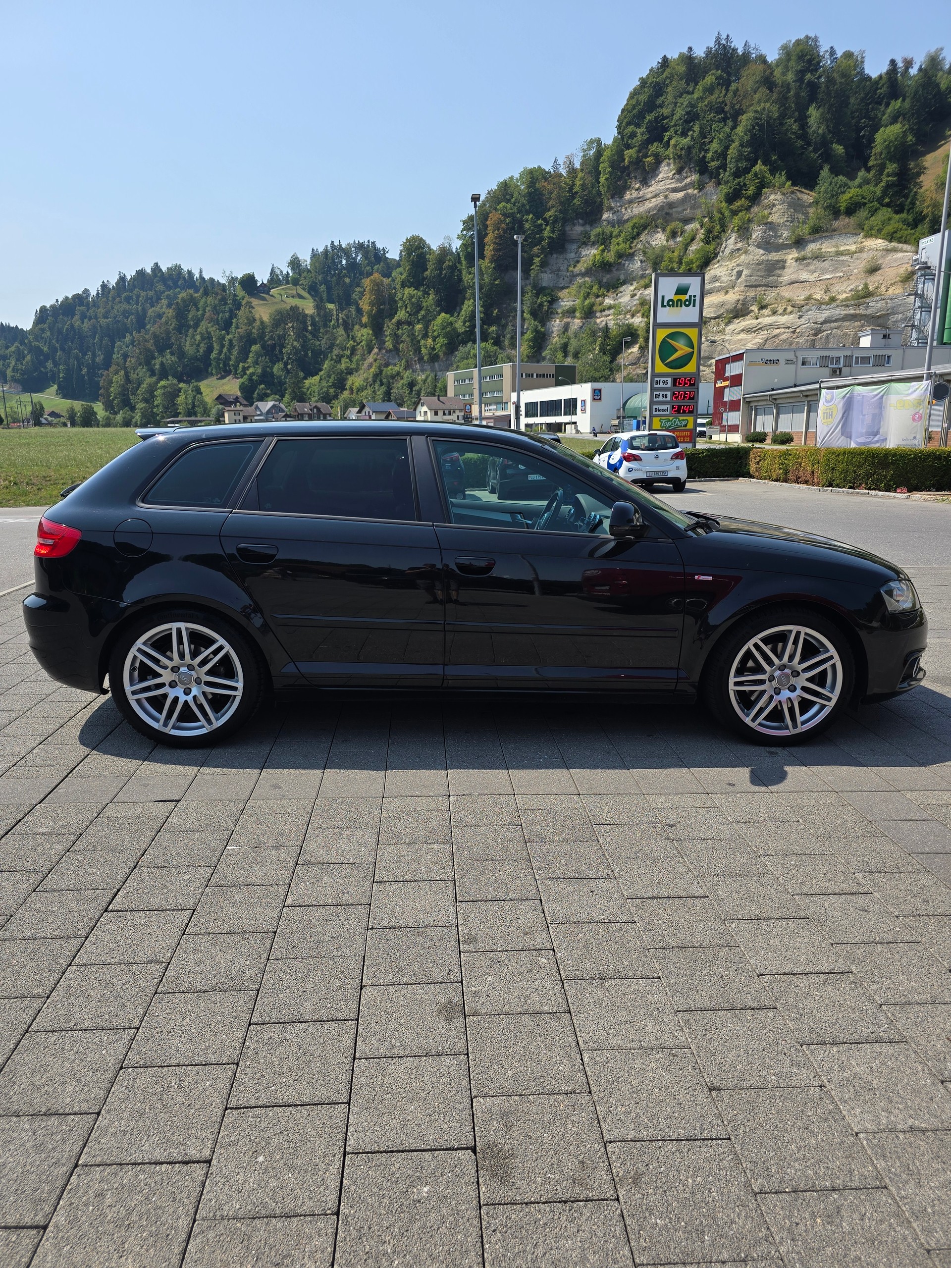 AUDI 2.0 16V T FSI Attraction-image-5