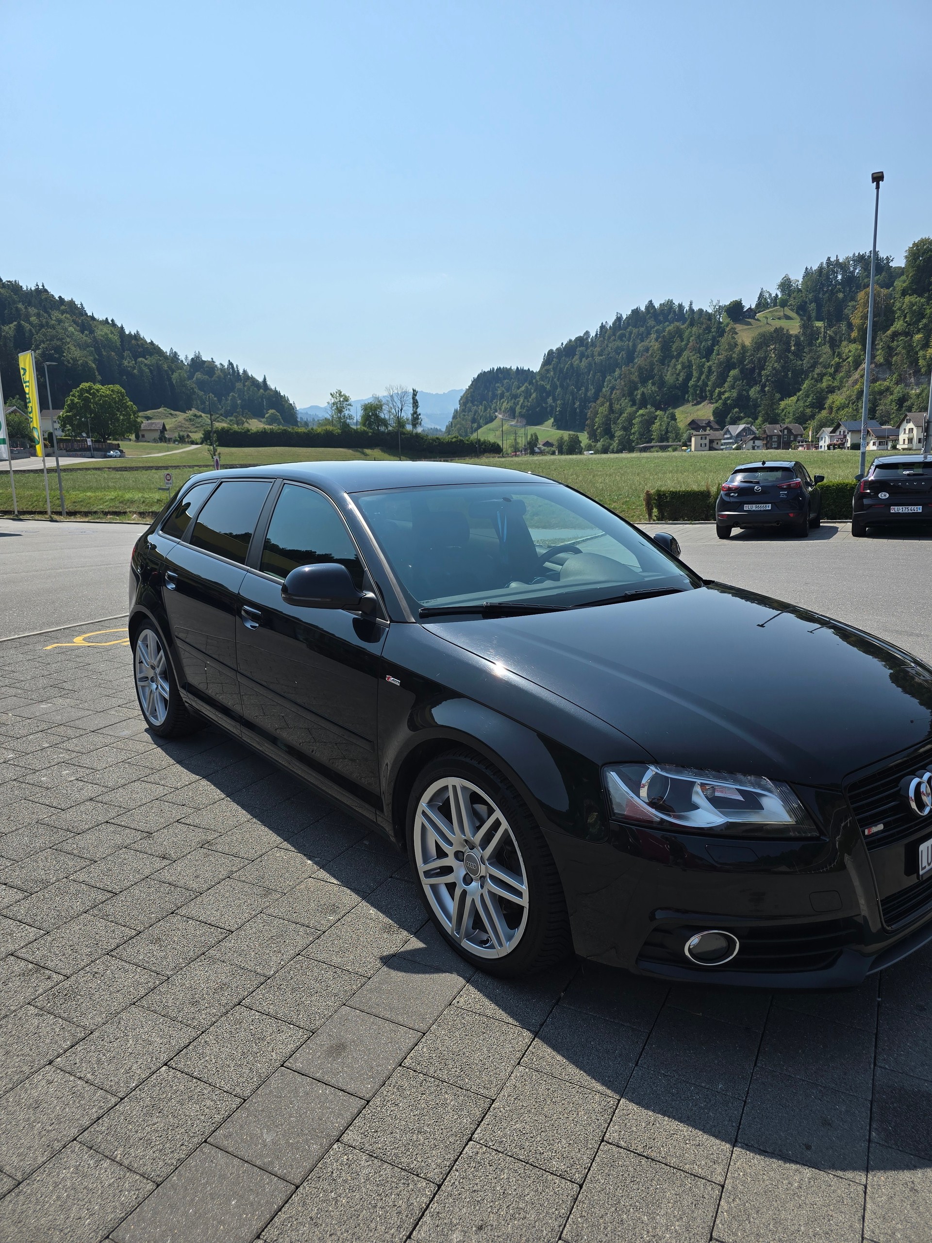 AUDI 2.0 16V T FSI Attraction-image-3