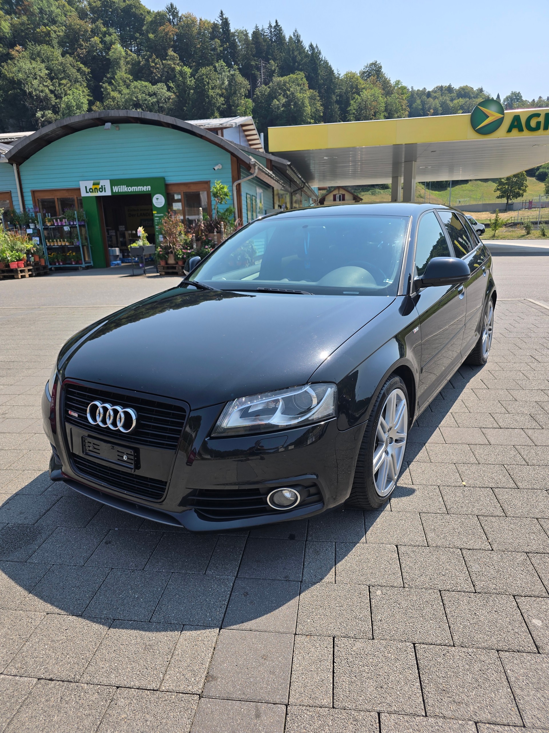 AUDI 2.0 16V T FSI Attraction-image-4