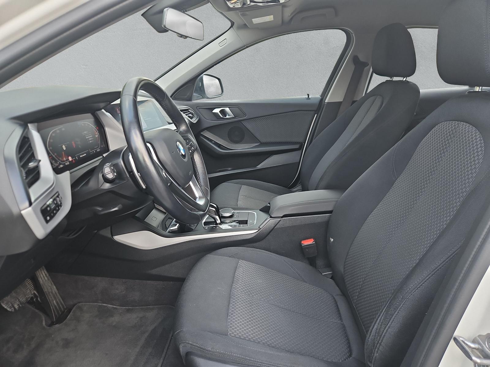 BMW 120d xDrive F40 (CH)-image-11