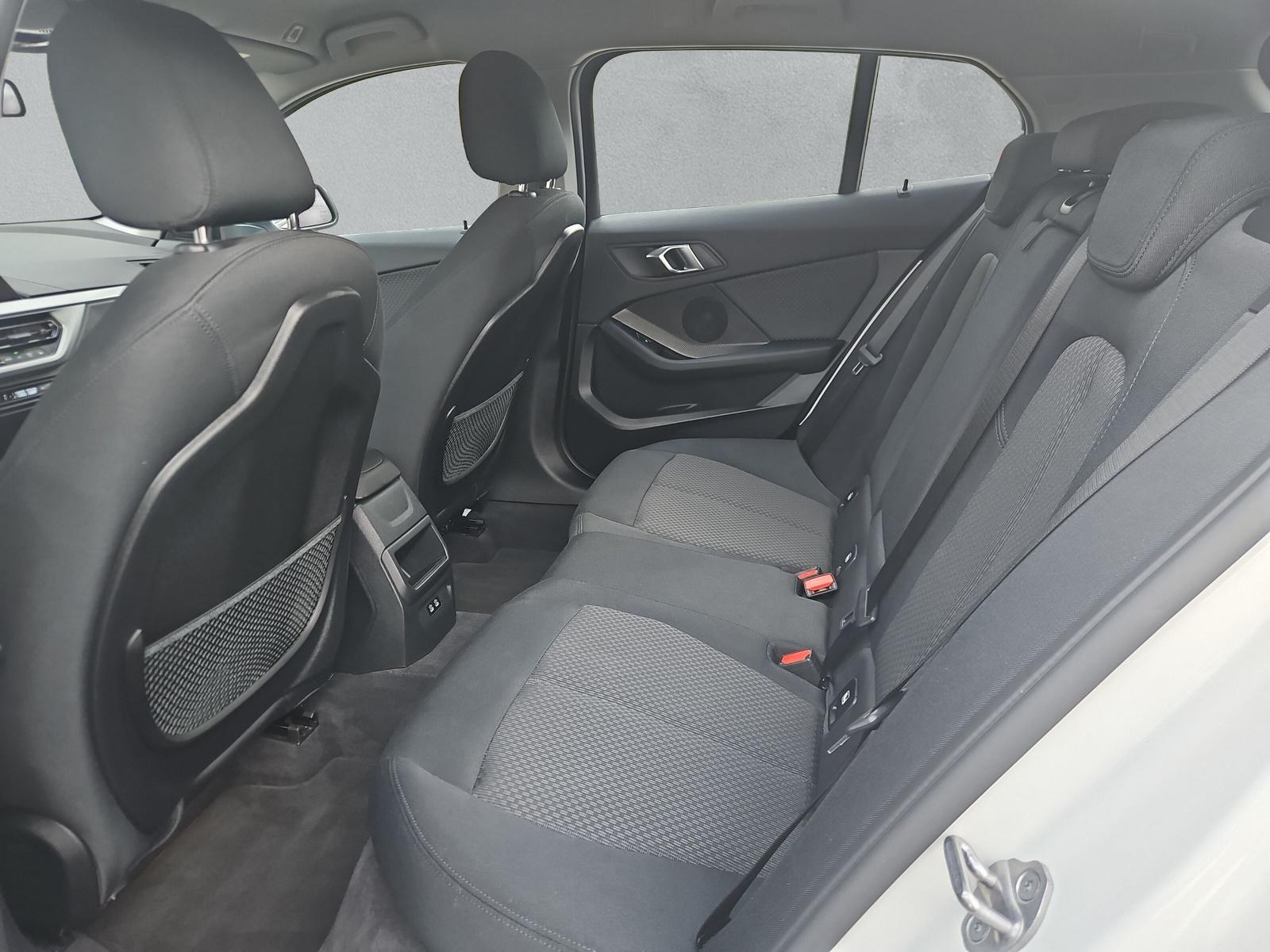 BMW 120d xDrive F40 (CH)-image-15