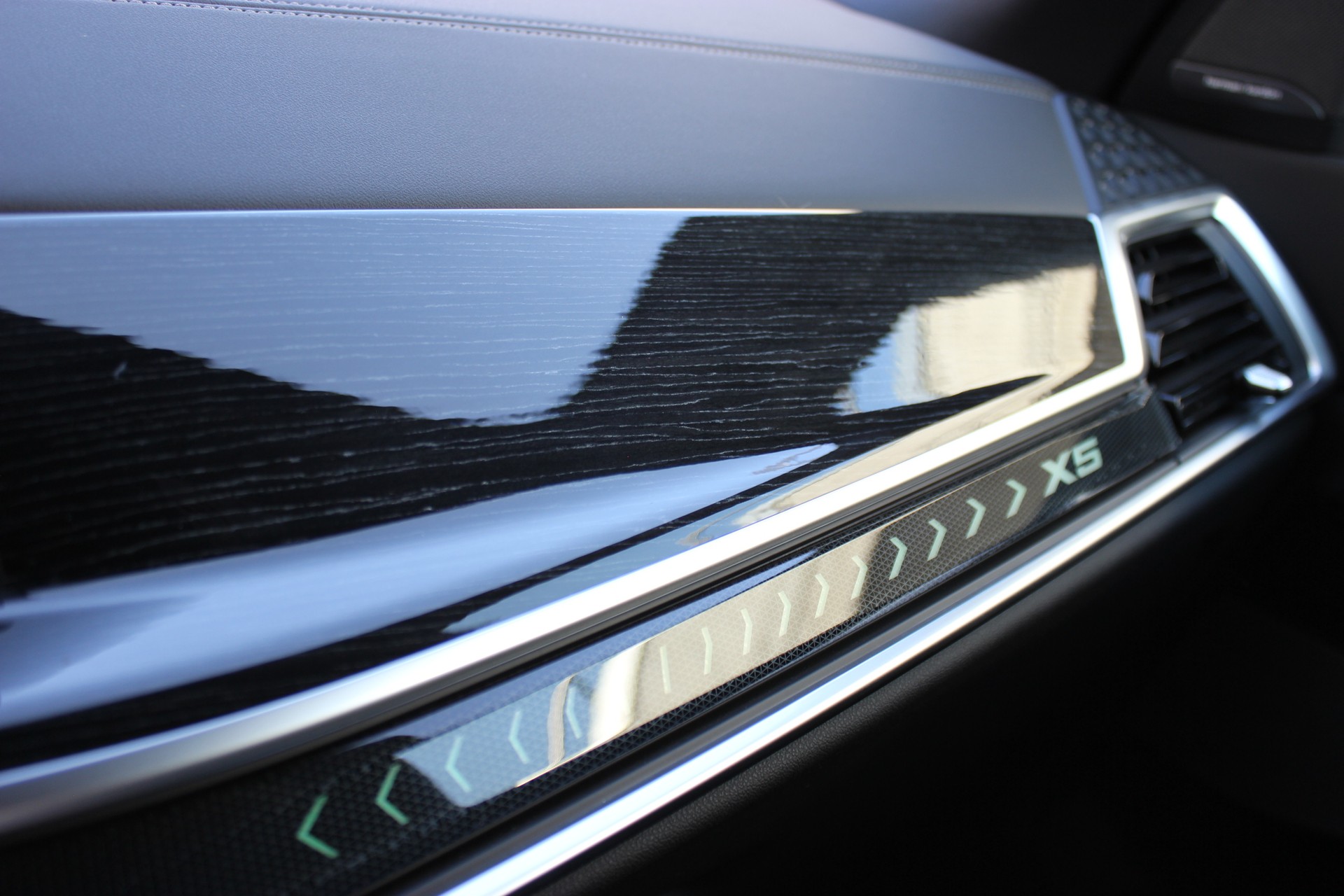 BMW X5 xDrive 50e M Sport *0.9%-LEASINGAKTION*-image-24