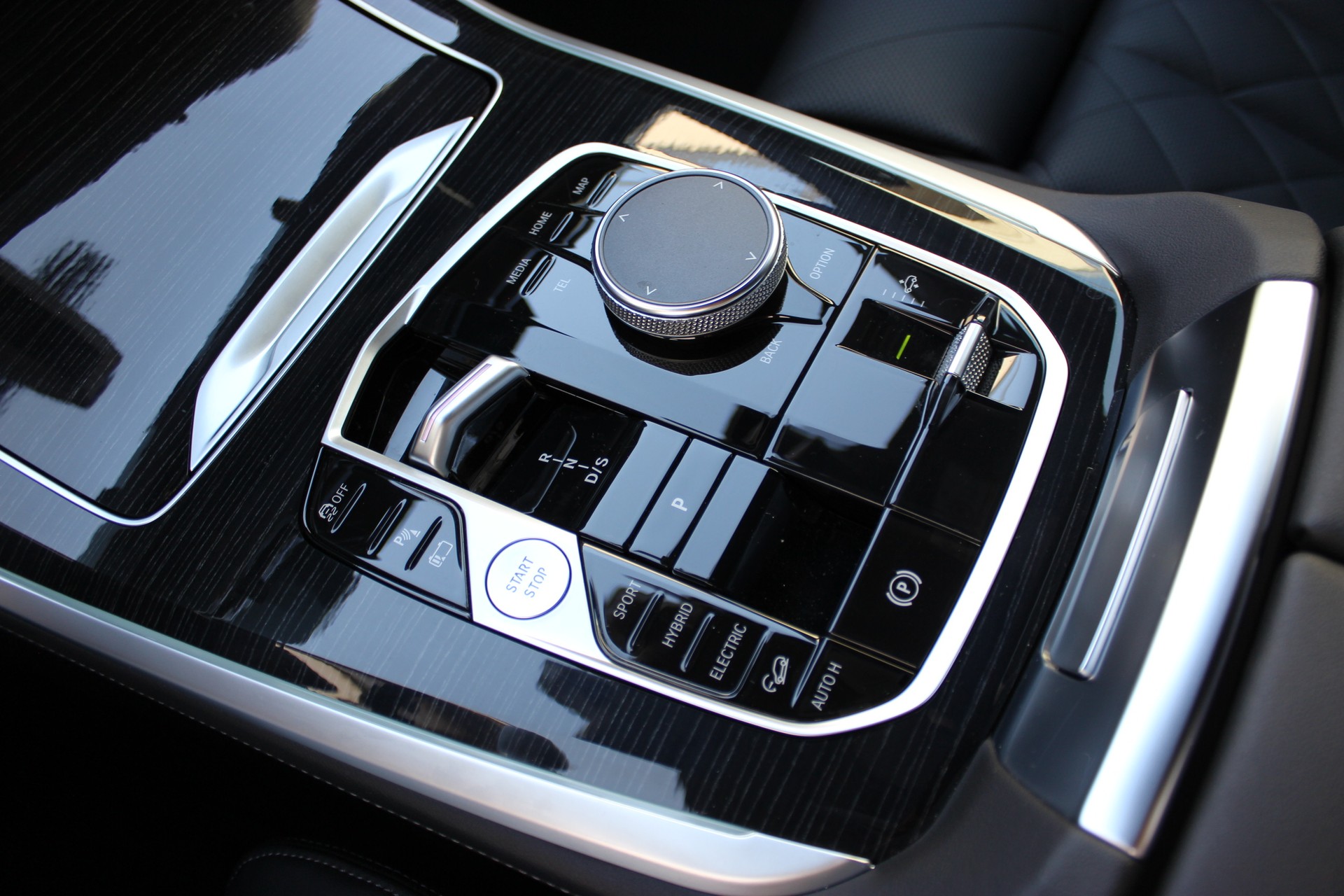 BMW X5 xDrive 50e M Sport *0.9%-LEASINGAKTION*-image-13